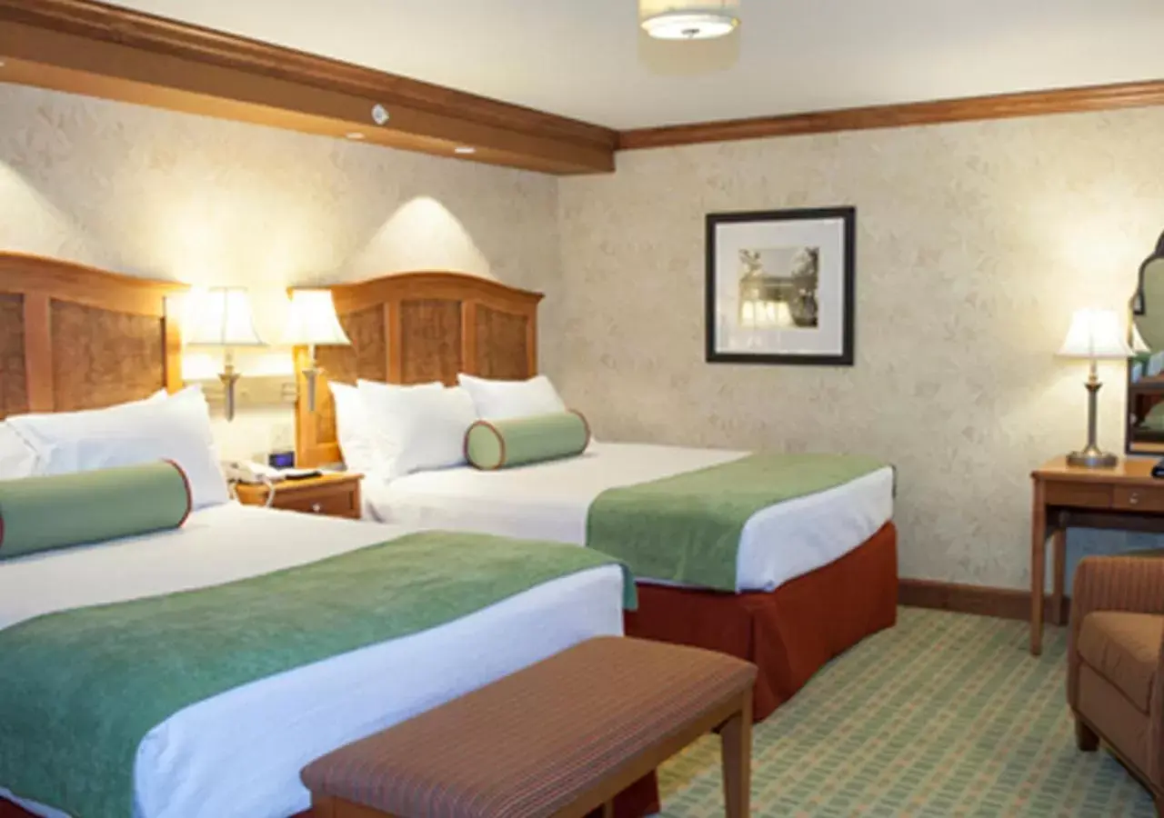 West Wing Preferred Two Queen Beds Room in Oglebay Resort