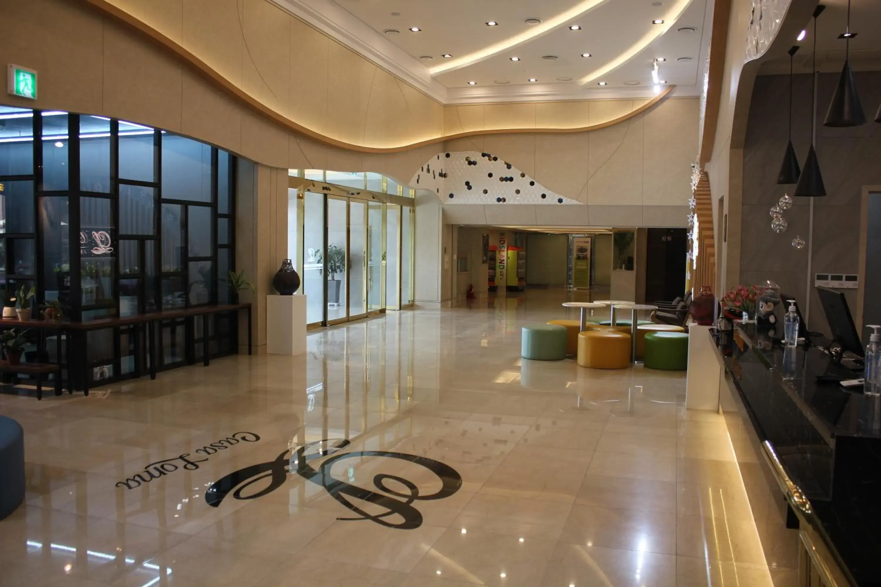 Lobby or reception in Casaloma hotel