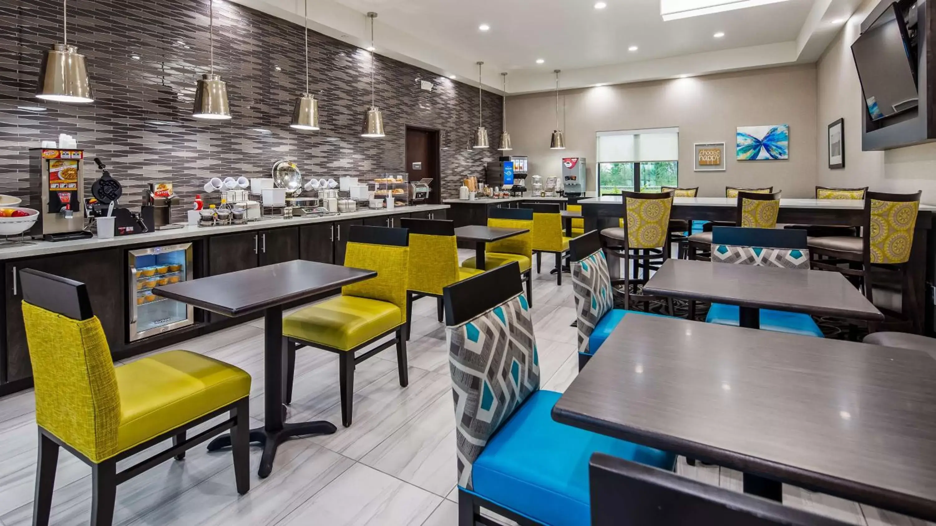 Restaurant/Places to Eat in Best Western Plus Waller Hotel