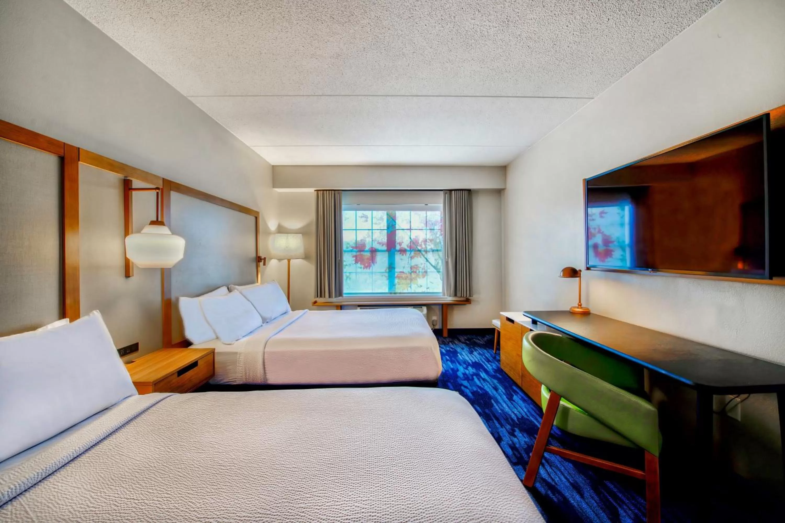 Photo of the whole room, Bed in Fairfield Inn & Suites by Marriott Cortland