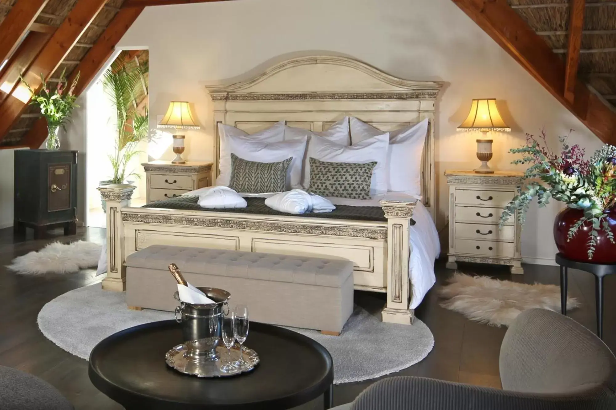 Bed in Adara Palmiet Valley Luxurious Boutique Farm Hotel