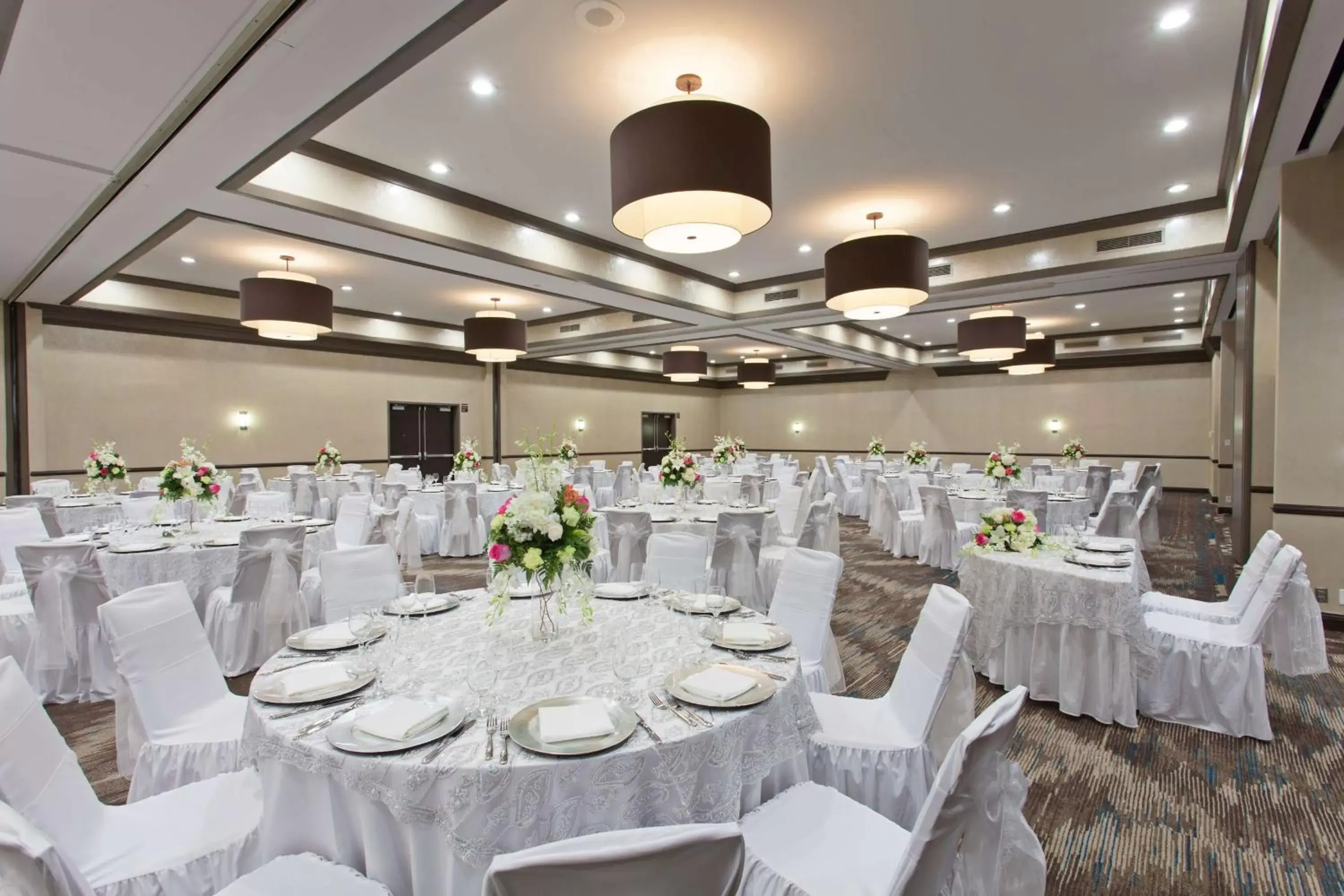 Meeting/conference room, Banquet Facilities in DoubleTree by Hilton San Bernardino