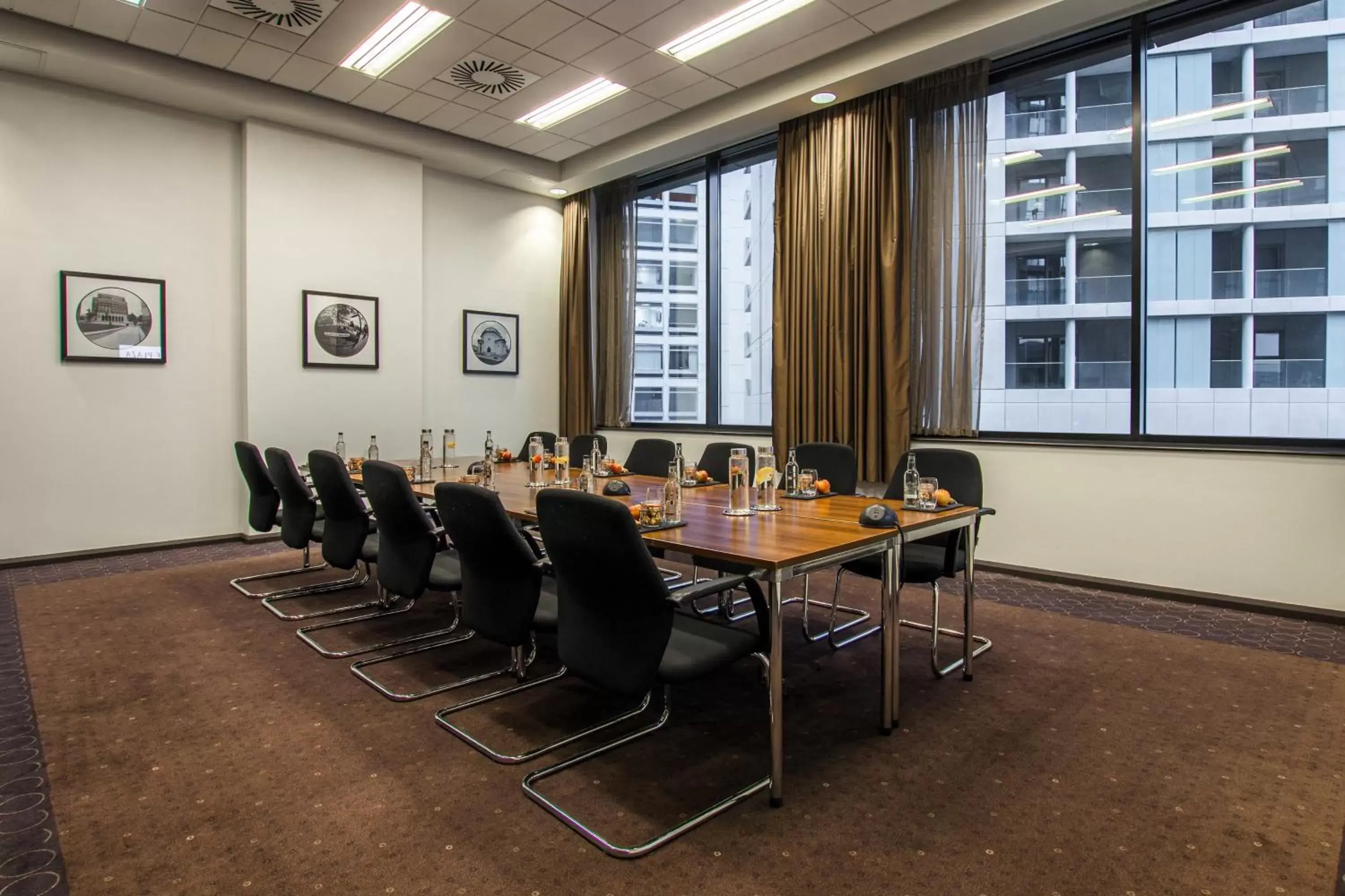 Meeting/conference room in Crowne Plaza Birmingham City, an IHG Hotel