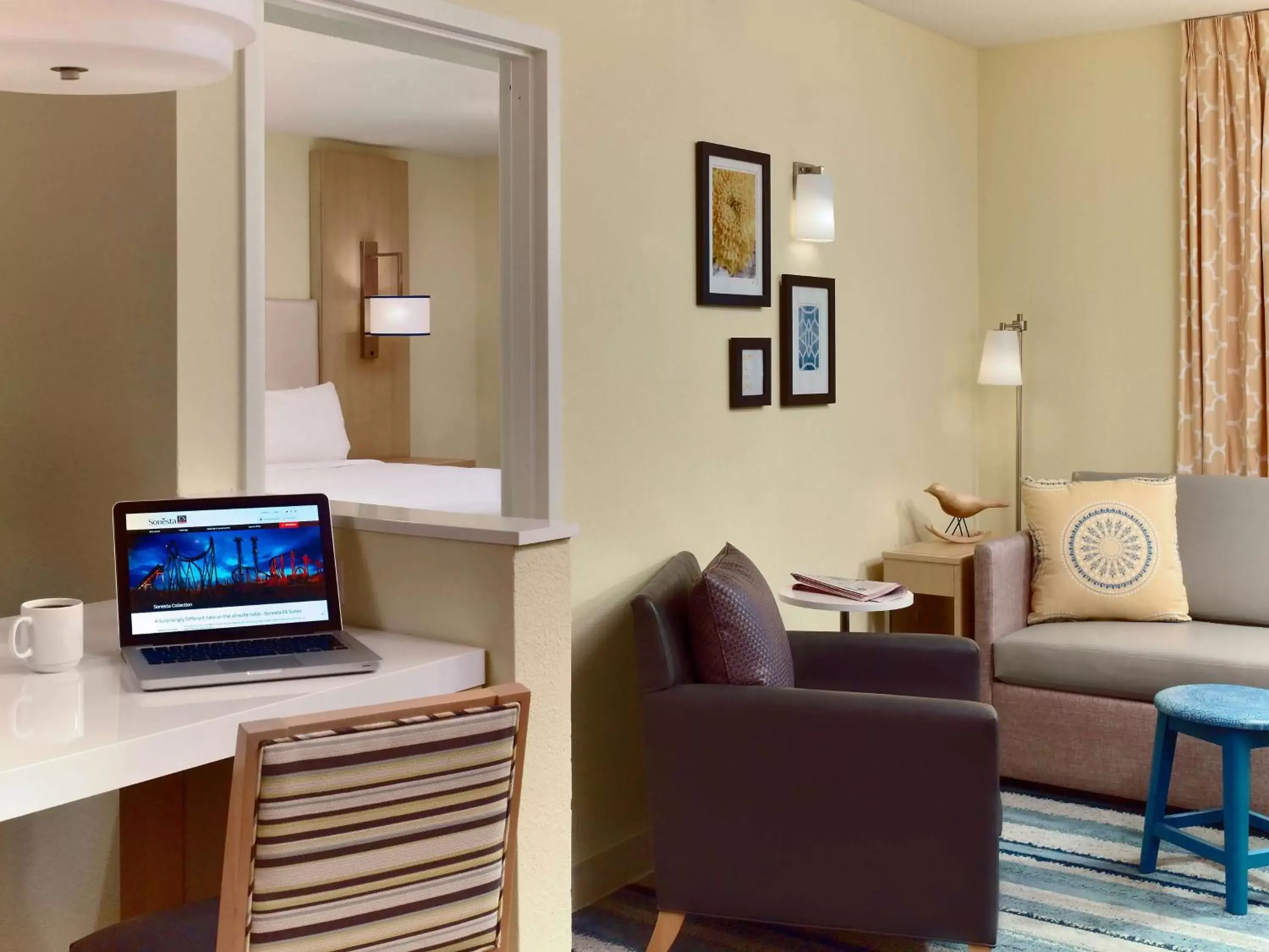 TV and multimedia, TV/Entertainment Center in Sonesta ES Suites Auburn Hills Detroit