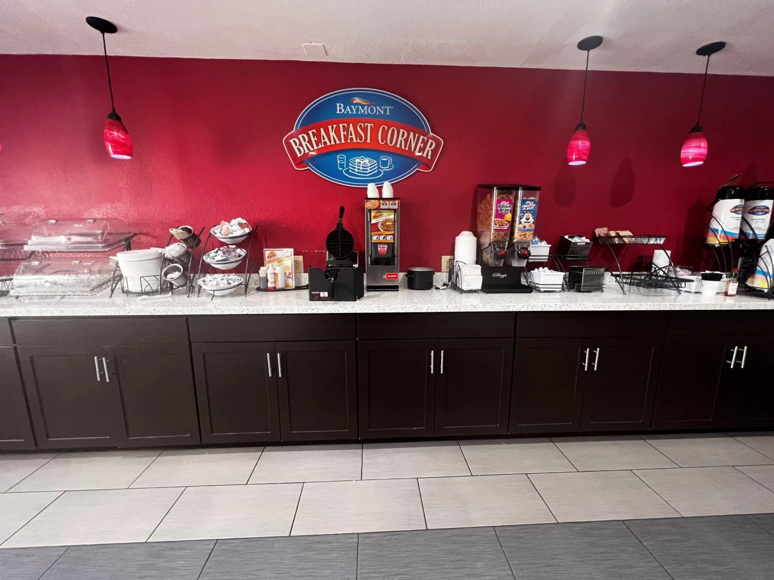 Breakfast in Baymont by Wyndham Port Arthur - Groves Area