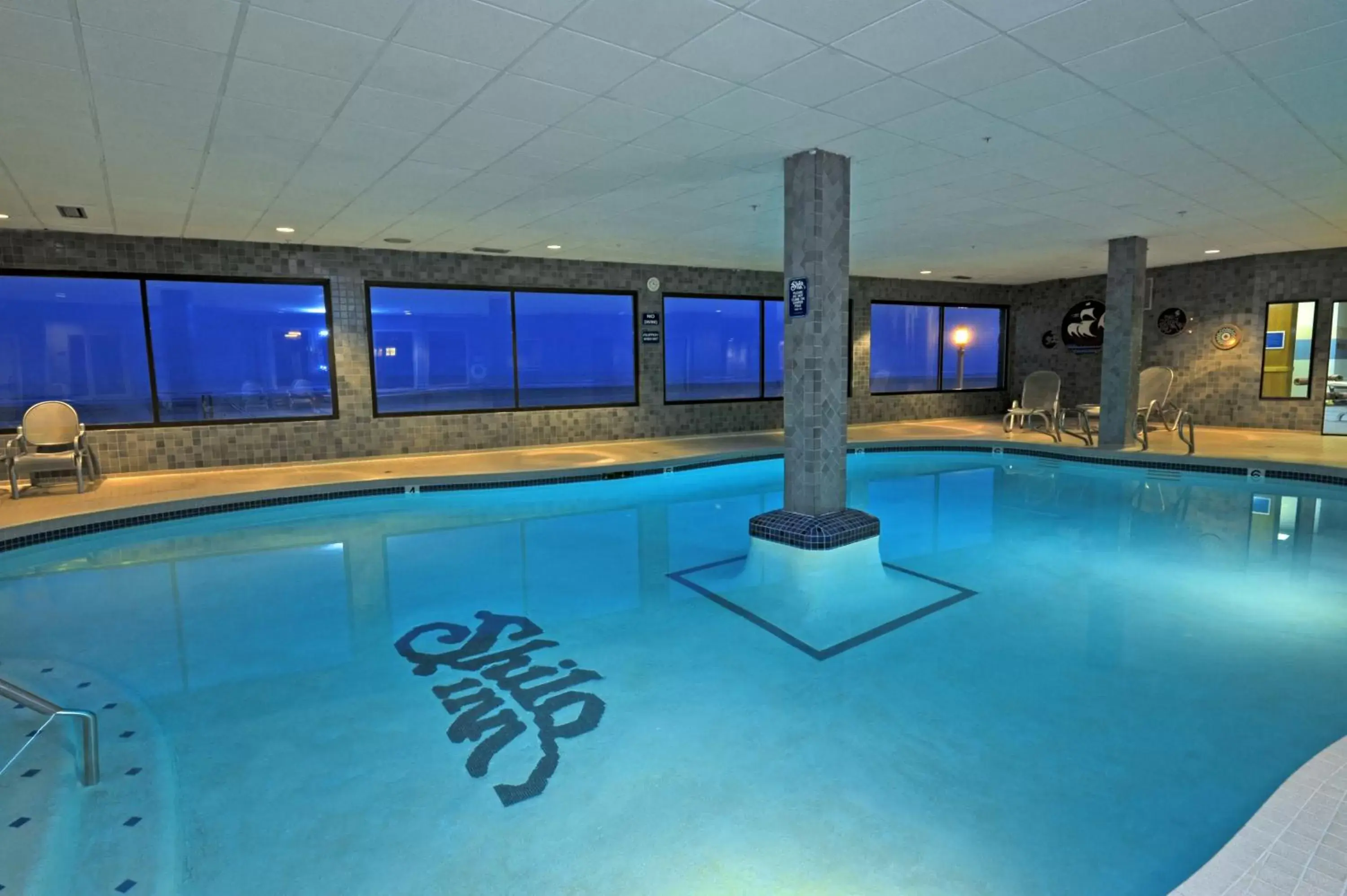 Swimming Pool in Shilo Inn Suites Seaside Oceanfront