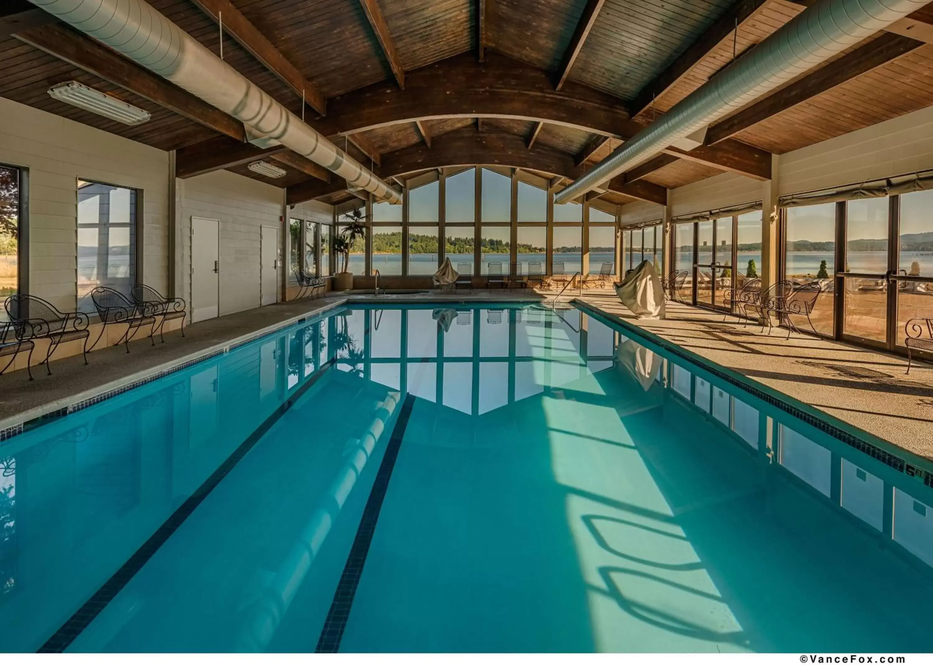 On site, Swimming Pool in Best Western Plus Silverdale Beach Hotel