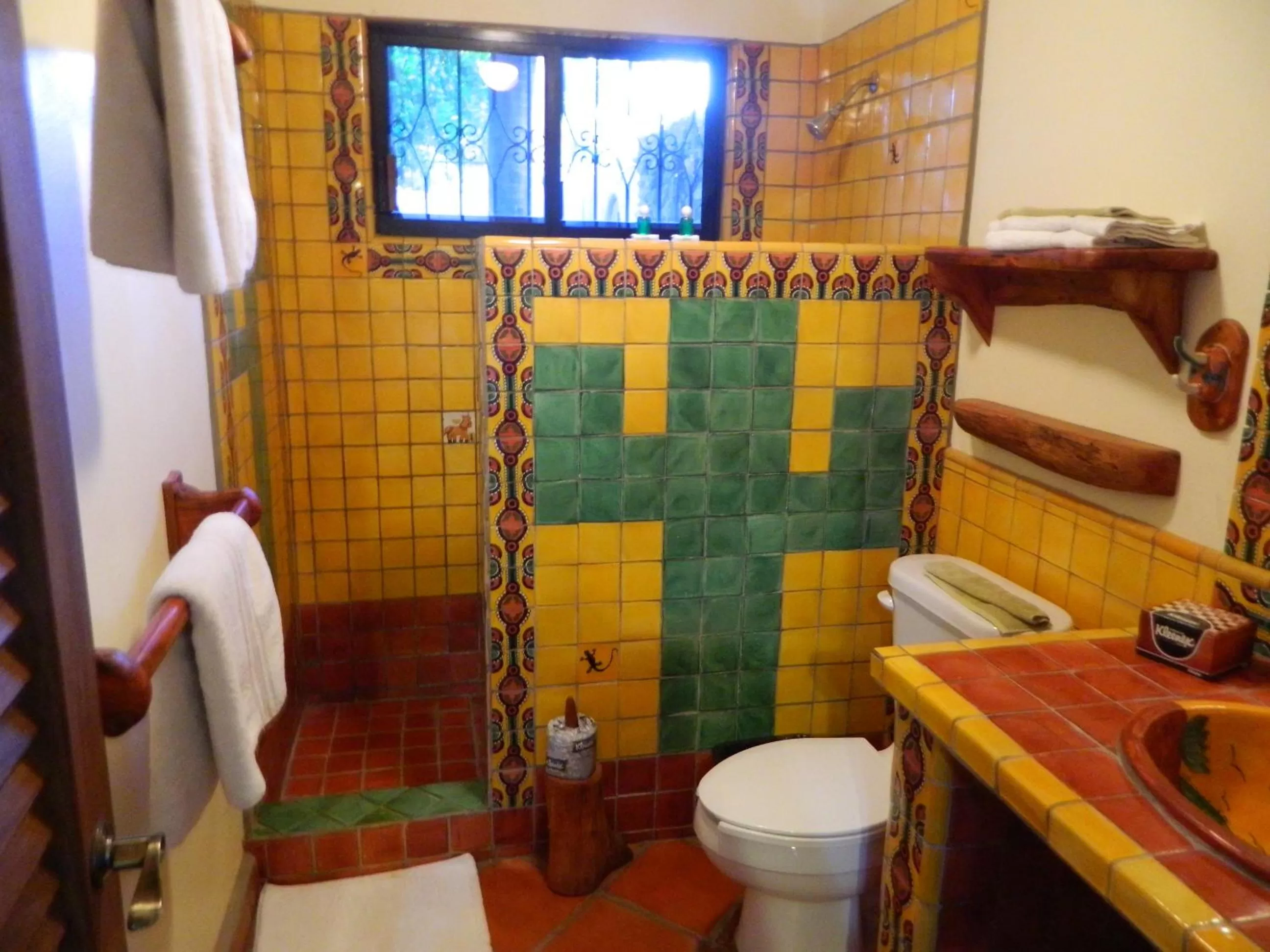 Bathroom in Hotel Casamar Suites