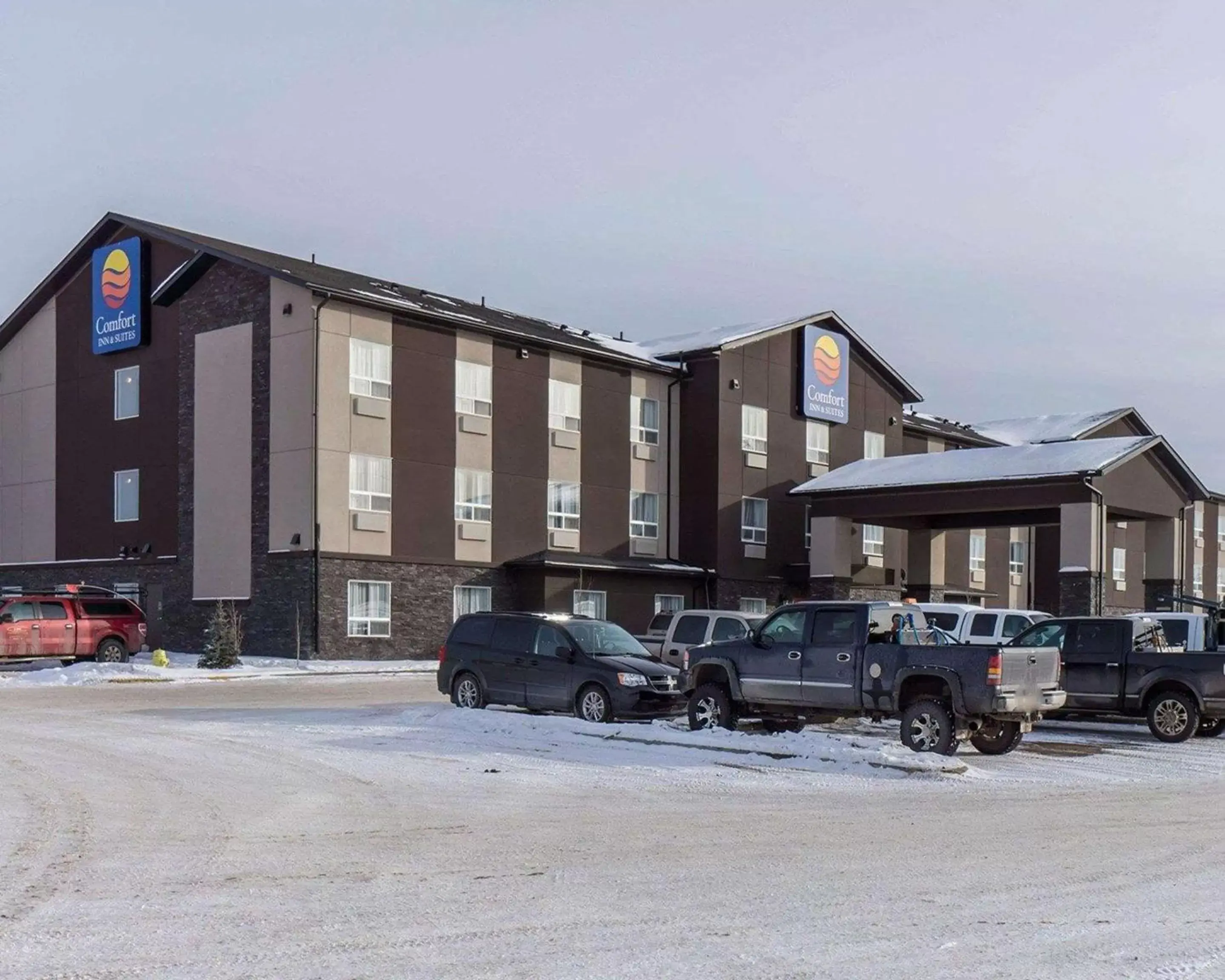 Property building, Winter in Comfort Inn & Suites