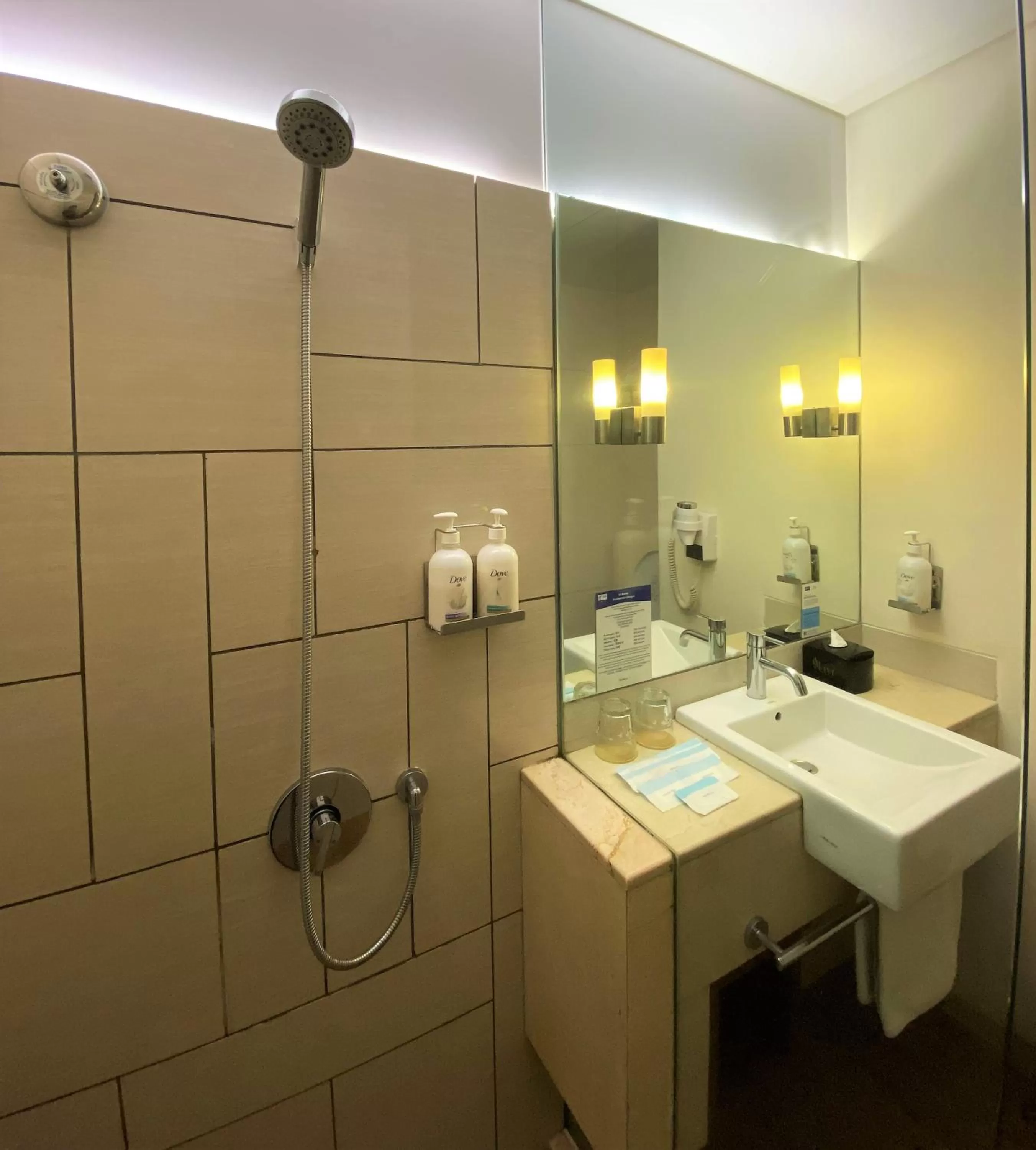 Bathroom in Holiday Inn Express Jakarta Pluit Citygate by IHG