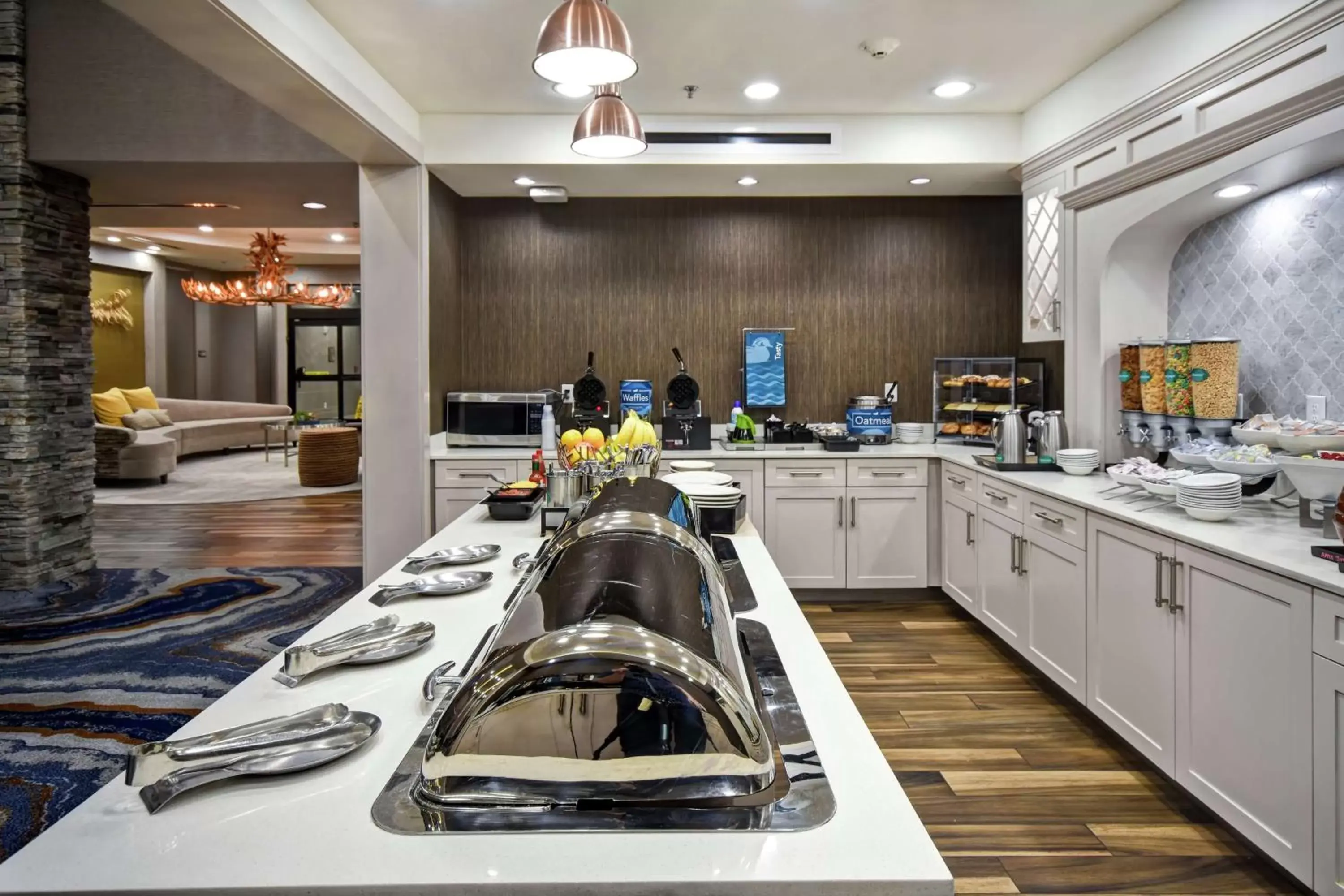 Breakfast, Kitchen/Kitchenette in Homewood Suites by Hilton Dallas Arlington South