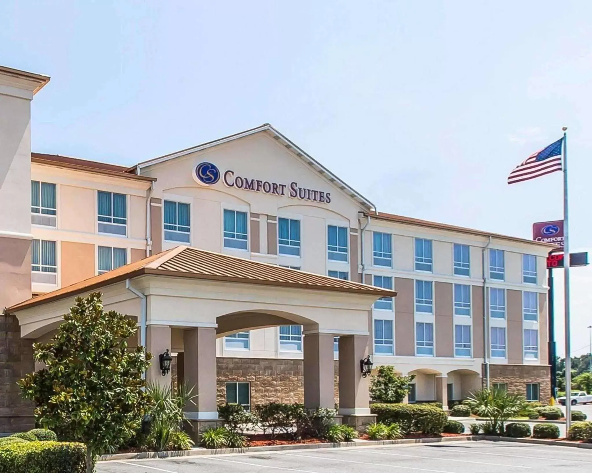 Property building in Comfort Suites