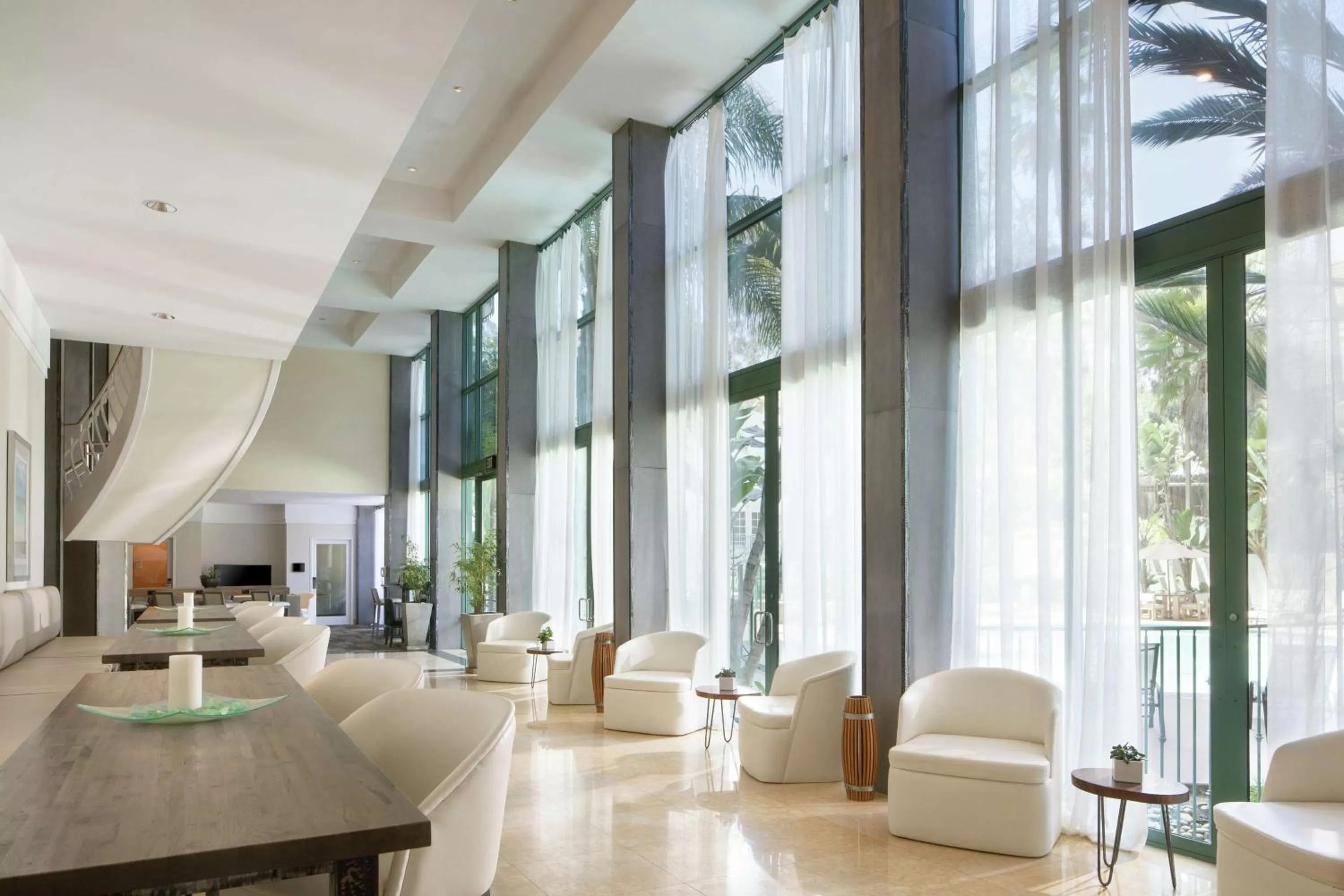 Lobby or reception in DoubleTree By Hilton San Diego Hotel Circle