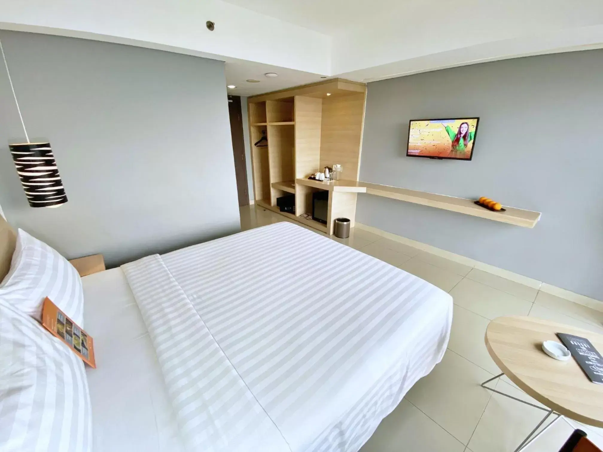 Bedroom, Bed in Harper MT Haryono by ASTON Bedroom, Bed in Harper MT Haryono by ASTON