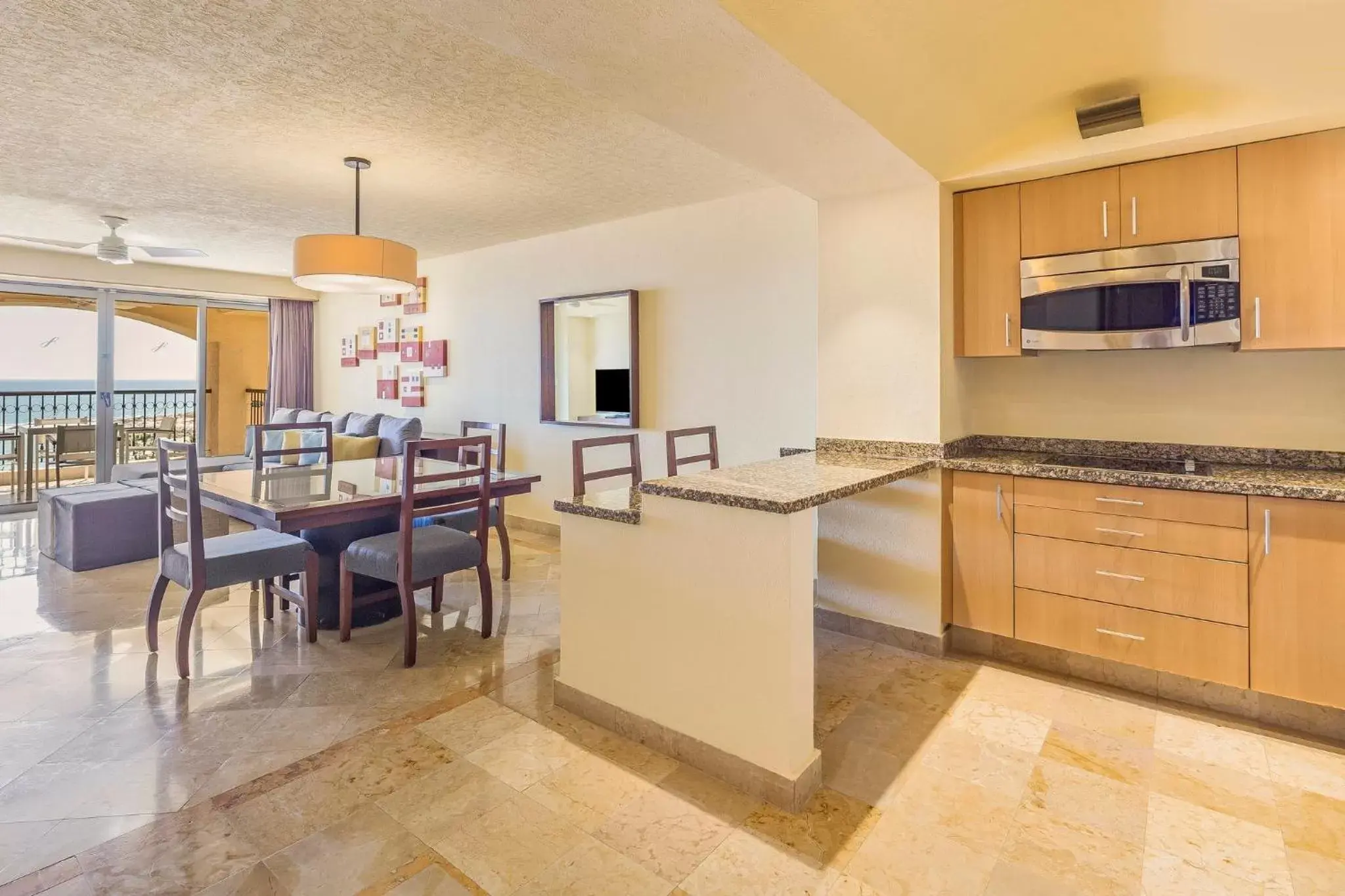 Photo of the whole room, Kitchen/Kitchenette in Grand Fiesta Americana Los Cabos All Inclusive Golf & Spa