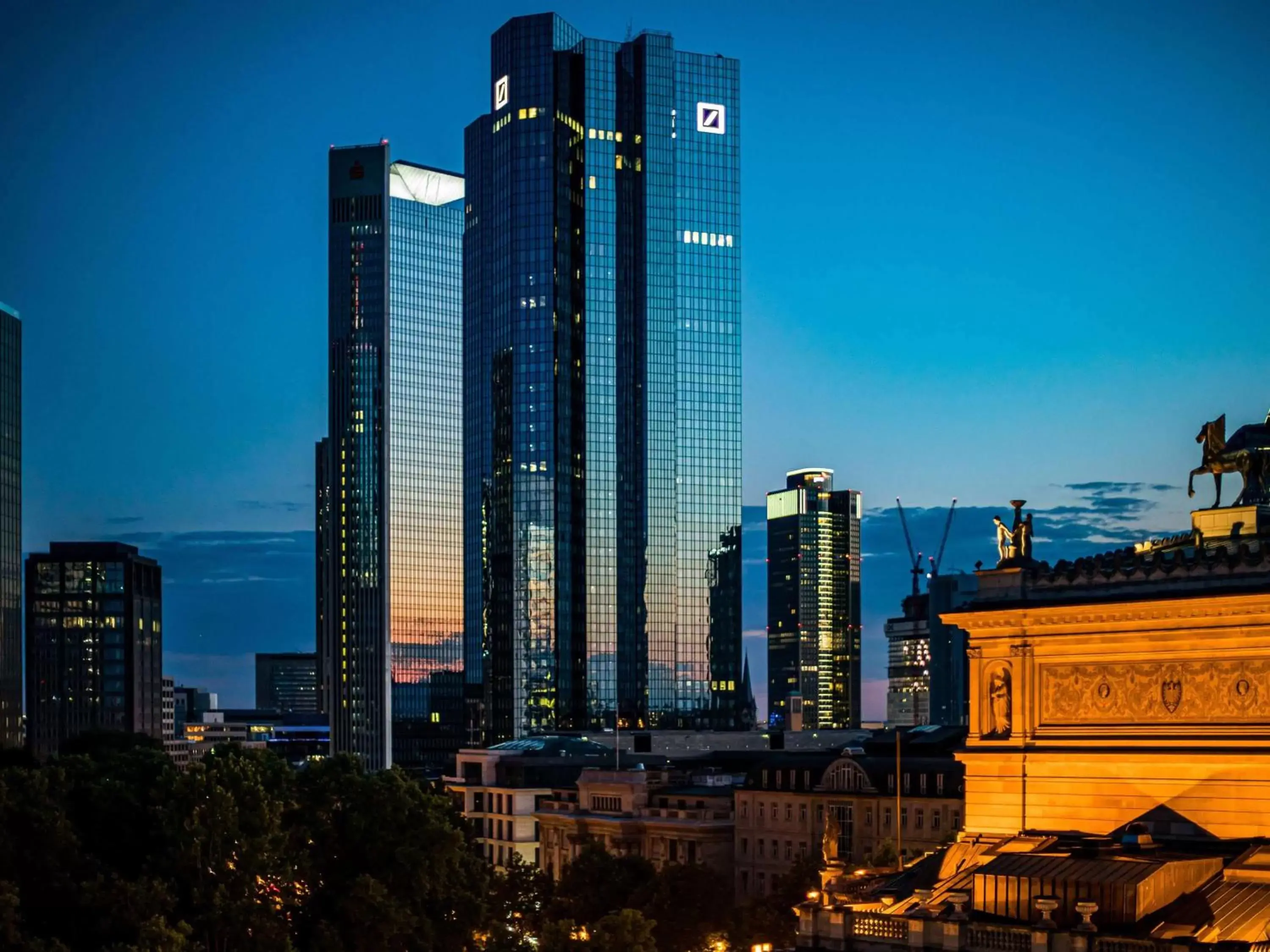 Lounge or bar in Sofitel Frankfurt Opera