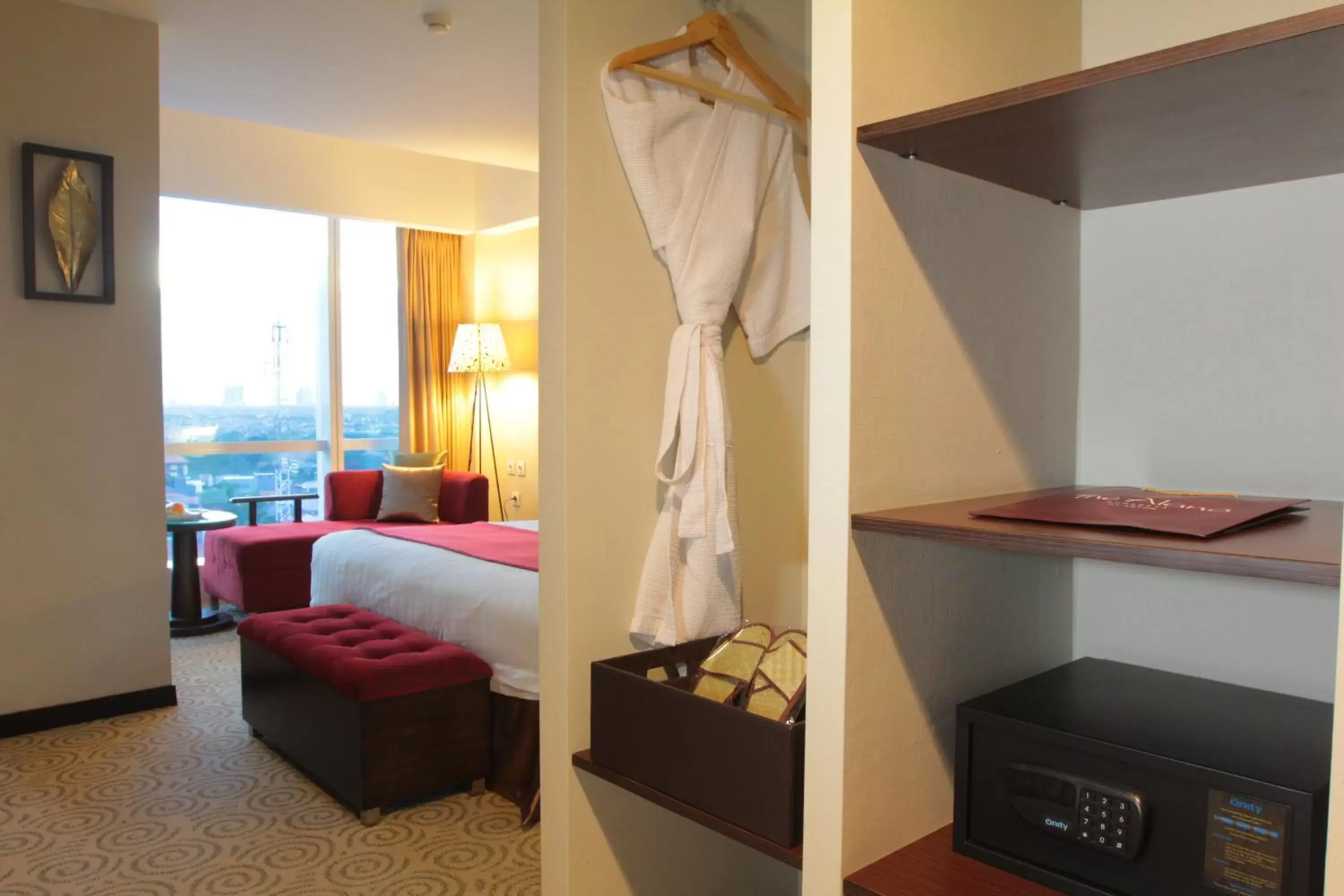 Day, Bed in The Alana Surabaya Day, Bed in The Alana Surabaya