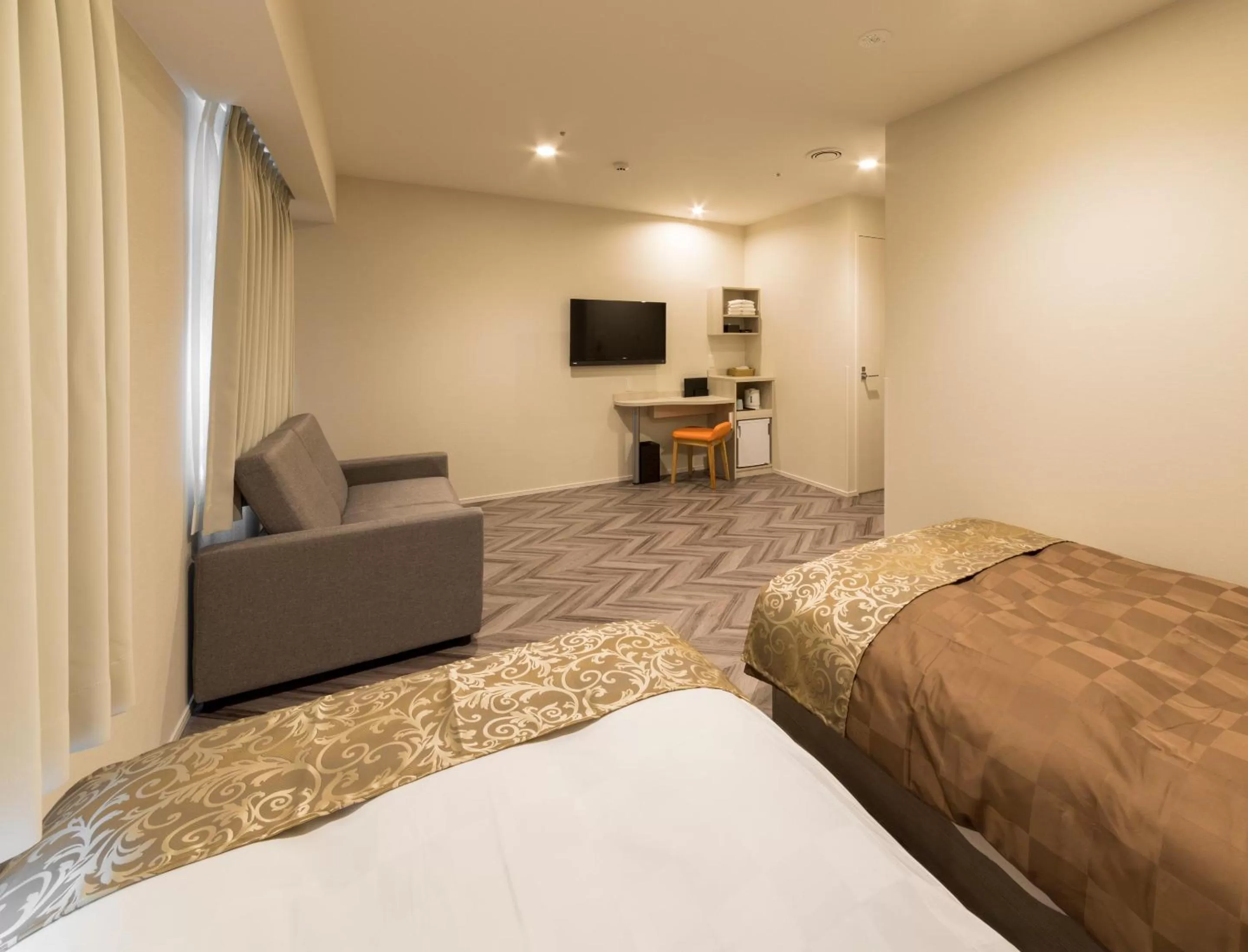 Photo of the whole room, Bed in SARASA HOTEL Shin-Osaka