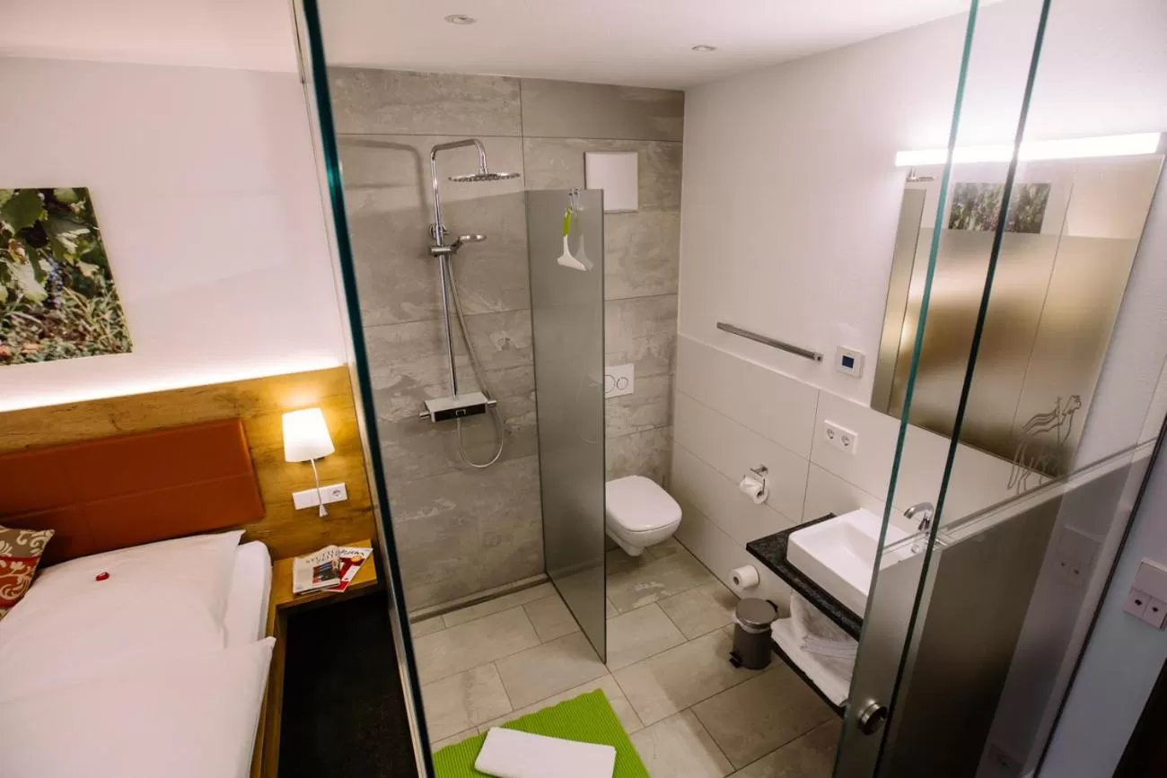 Bathroom in Hotel Restaurant Lamm Rosswag