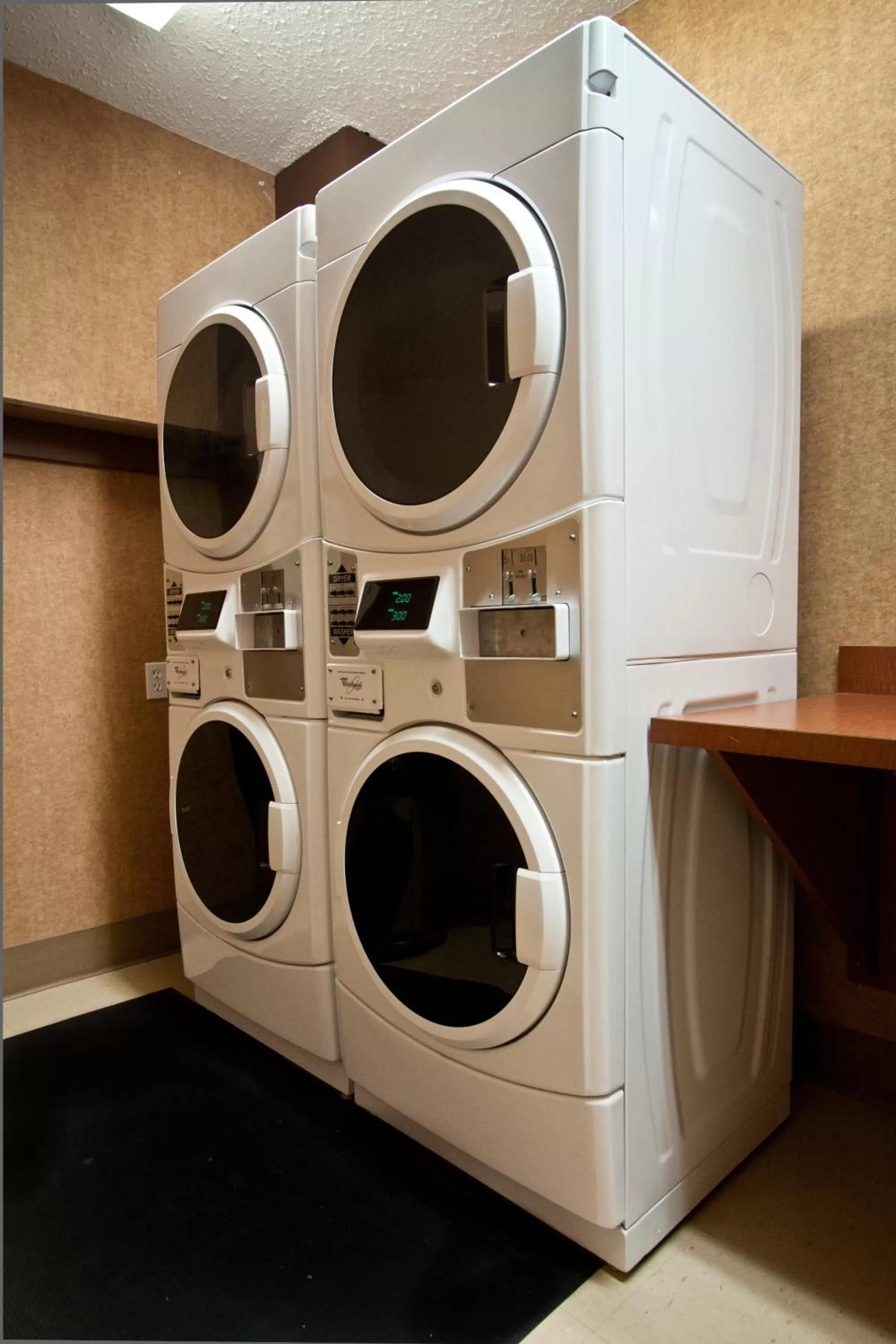 Other in Days Inn & Suites by Wyndham Strathmore