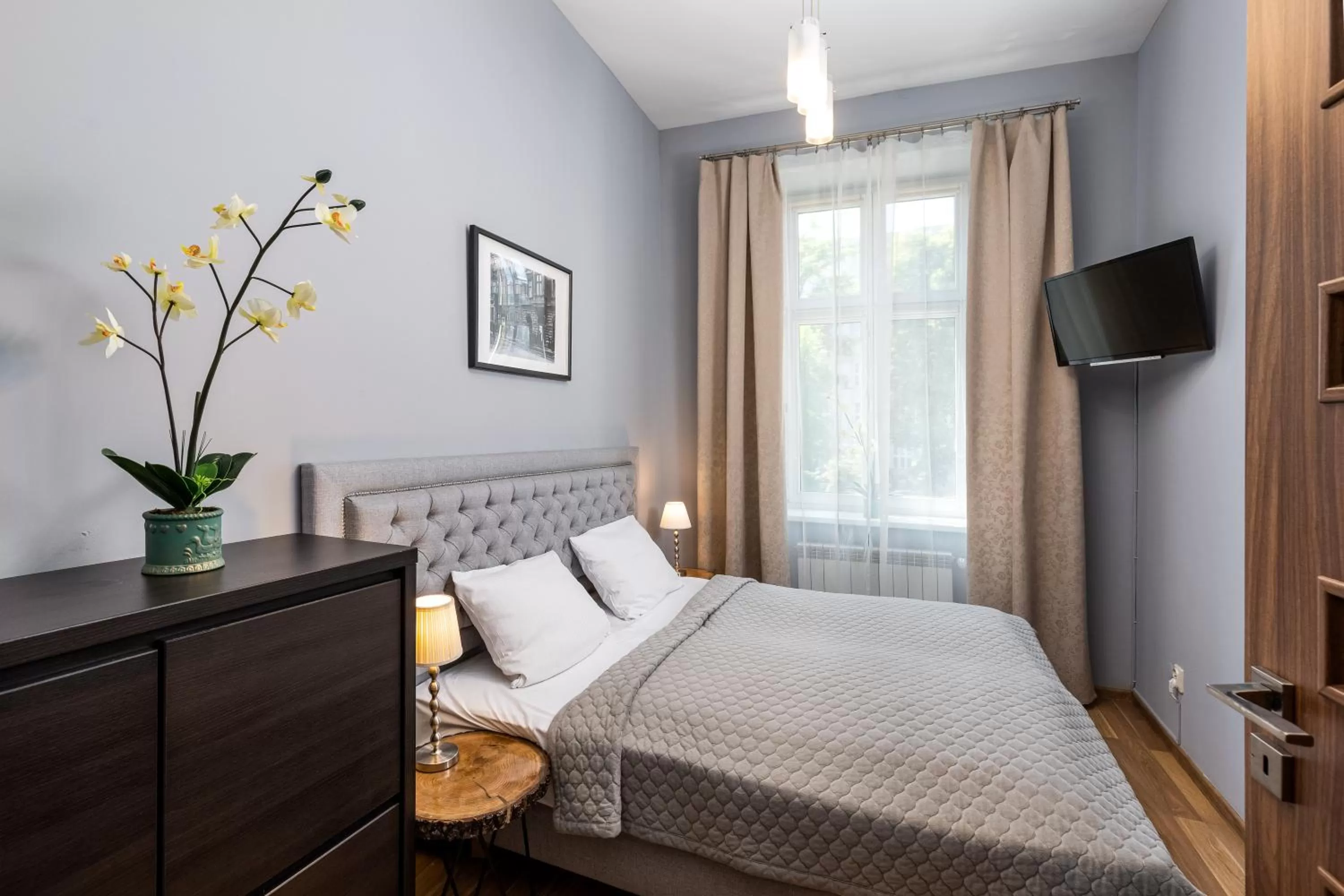 Premium Two-Bedroom Suite with Old Town View - 40m2 in Wawel Boutique Residence - Krakow Old Town