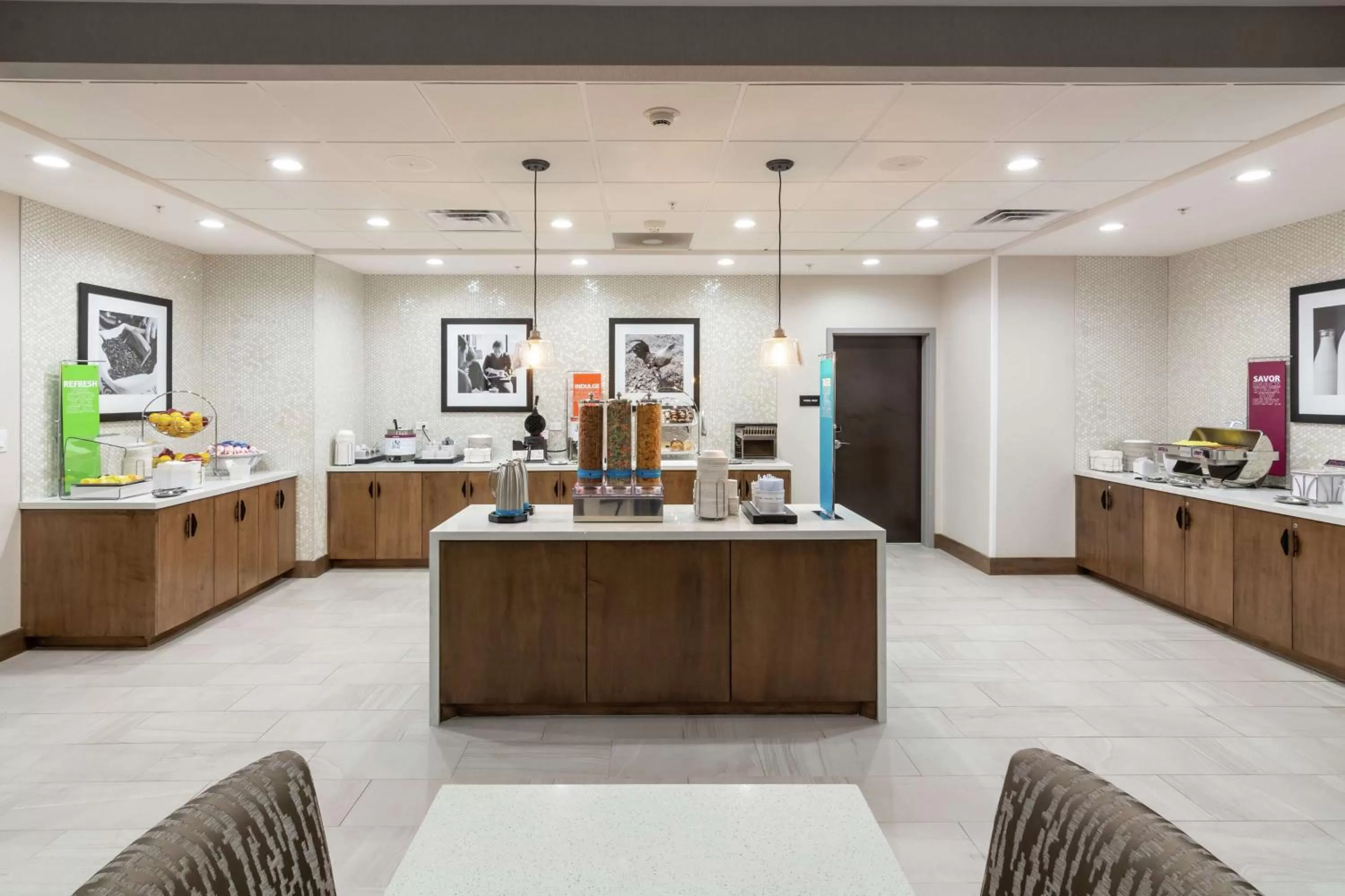 Breakfast in Hampton Inn & Suites Dallas East