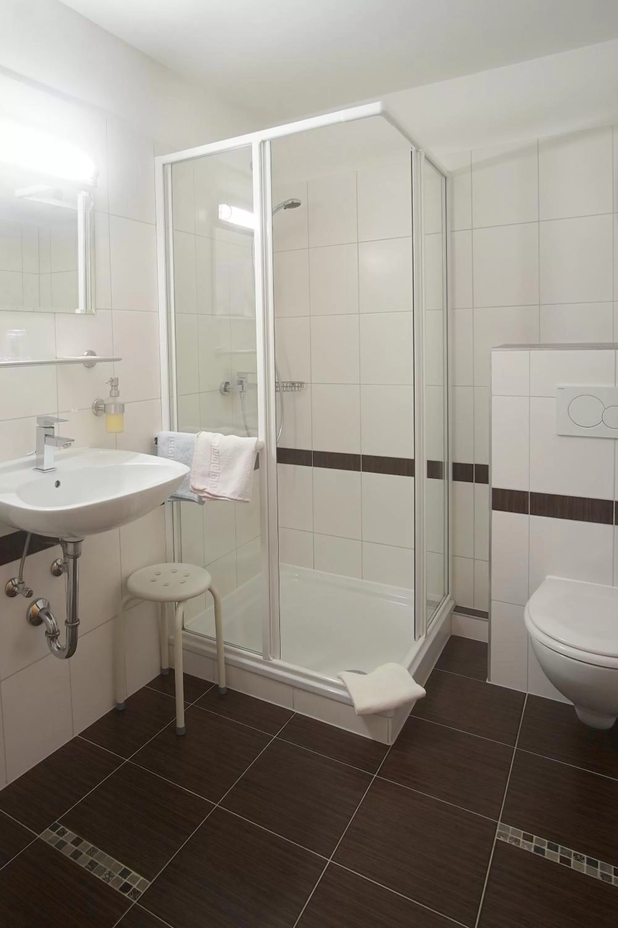 Shower, Bathroom in Hotel Alpenblick Berghof