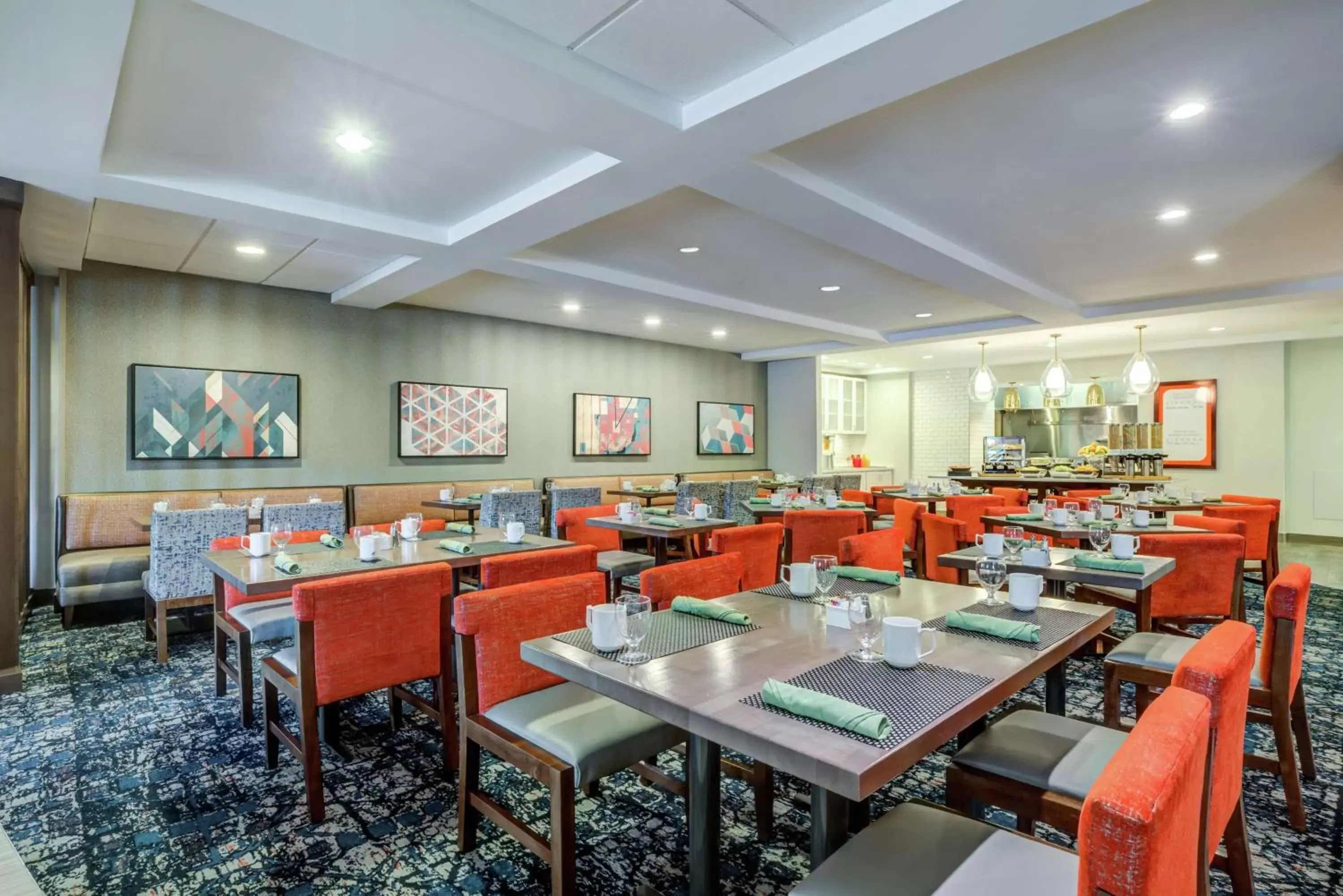 Restaurant/Places to Eat in Hilton Garden Inn Boston Waltham