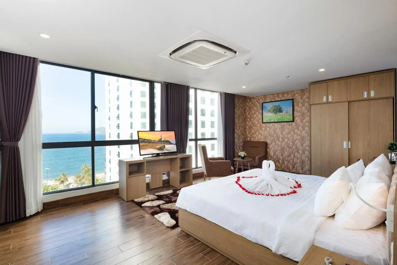 Bedroom in Smile Hotel Nha Trang