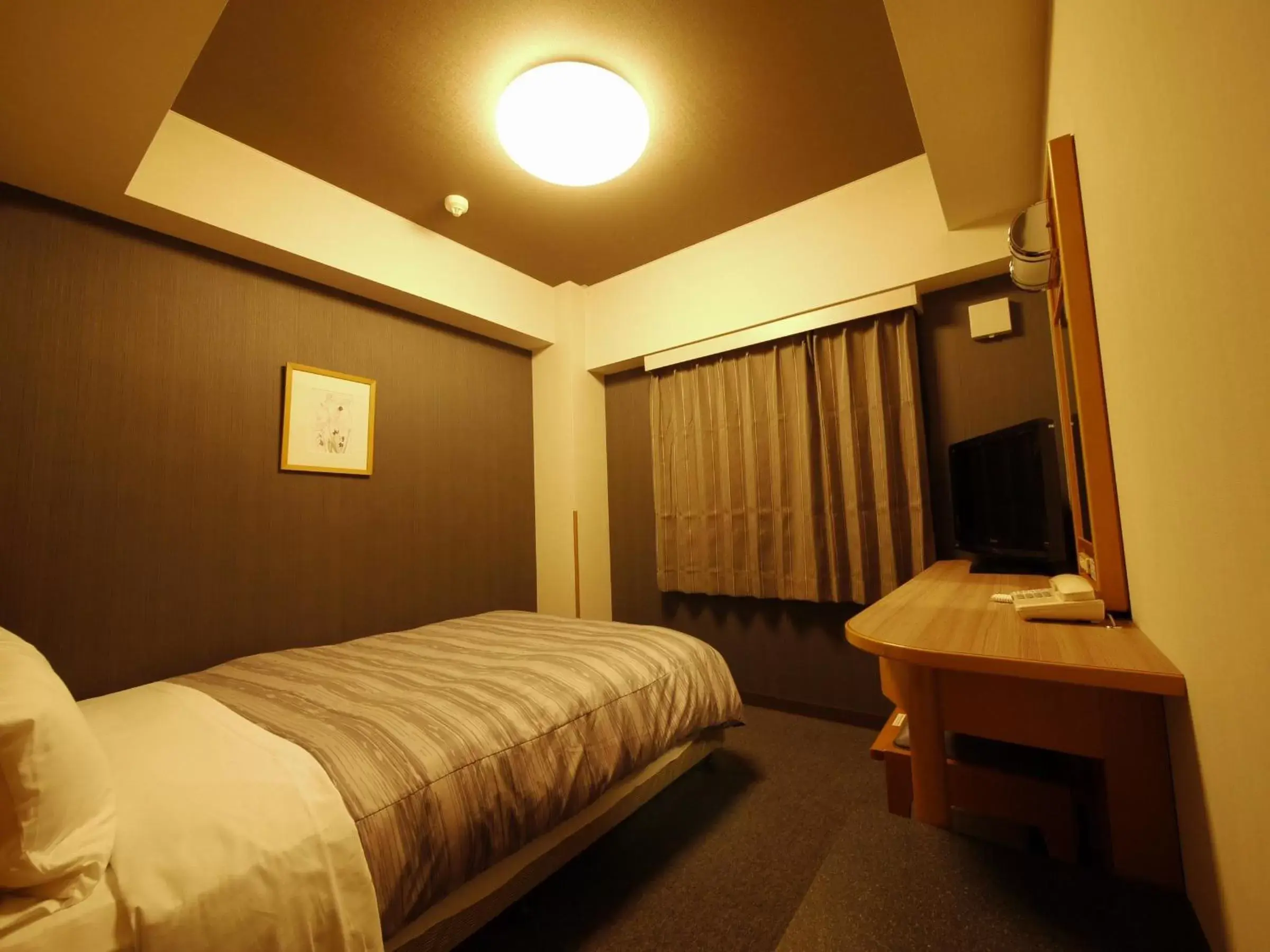 Photo of the whole room, Bed in Hotel Route-Inn Yokote Inter