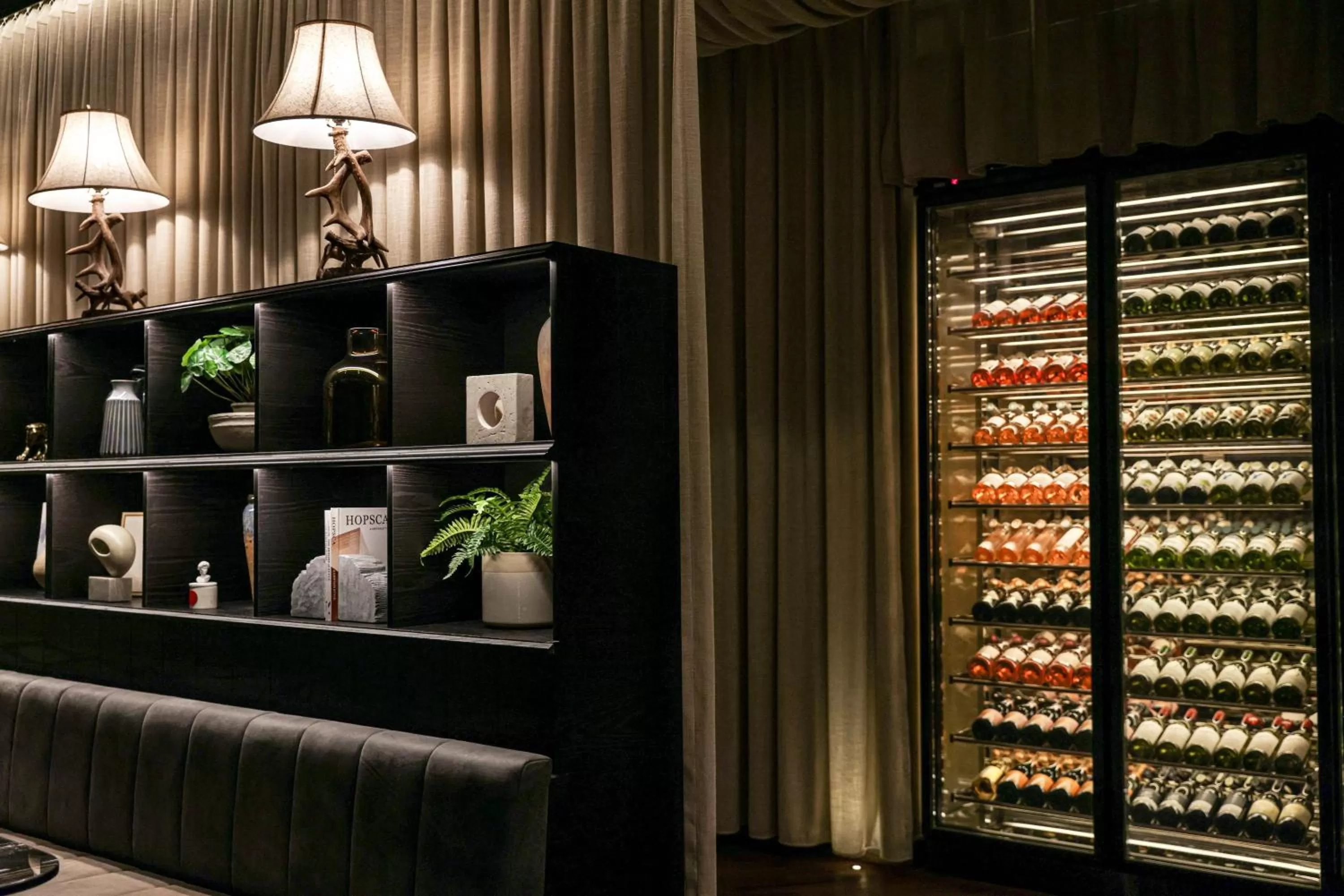 Restaurant/places to eat in Millennium Place Mirdif