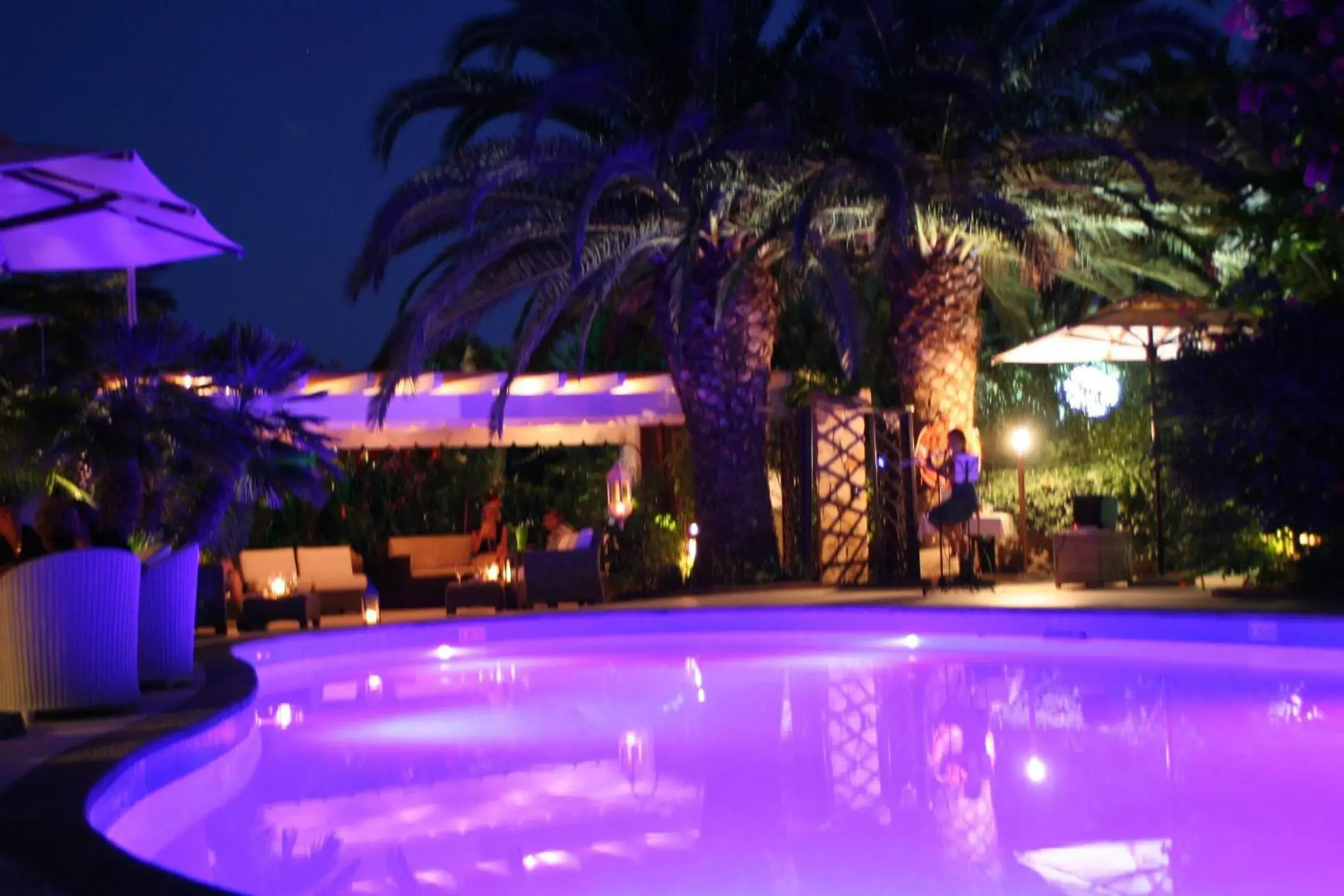 Swimming pool in Hotel Simius Playa Swimming pool in Hotel Simius Playa