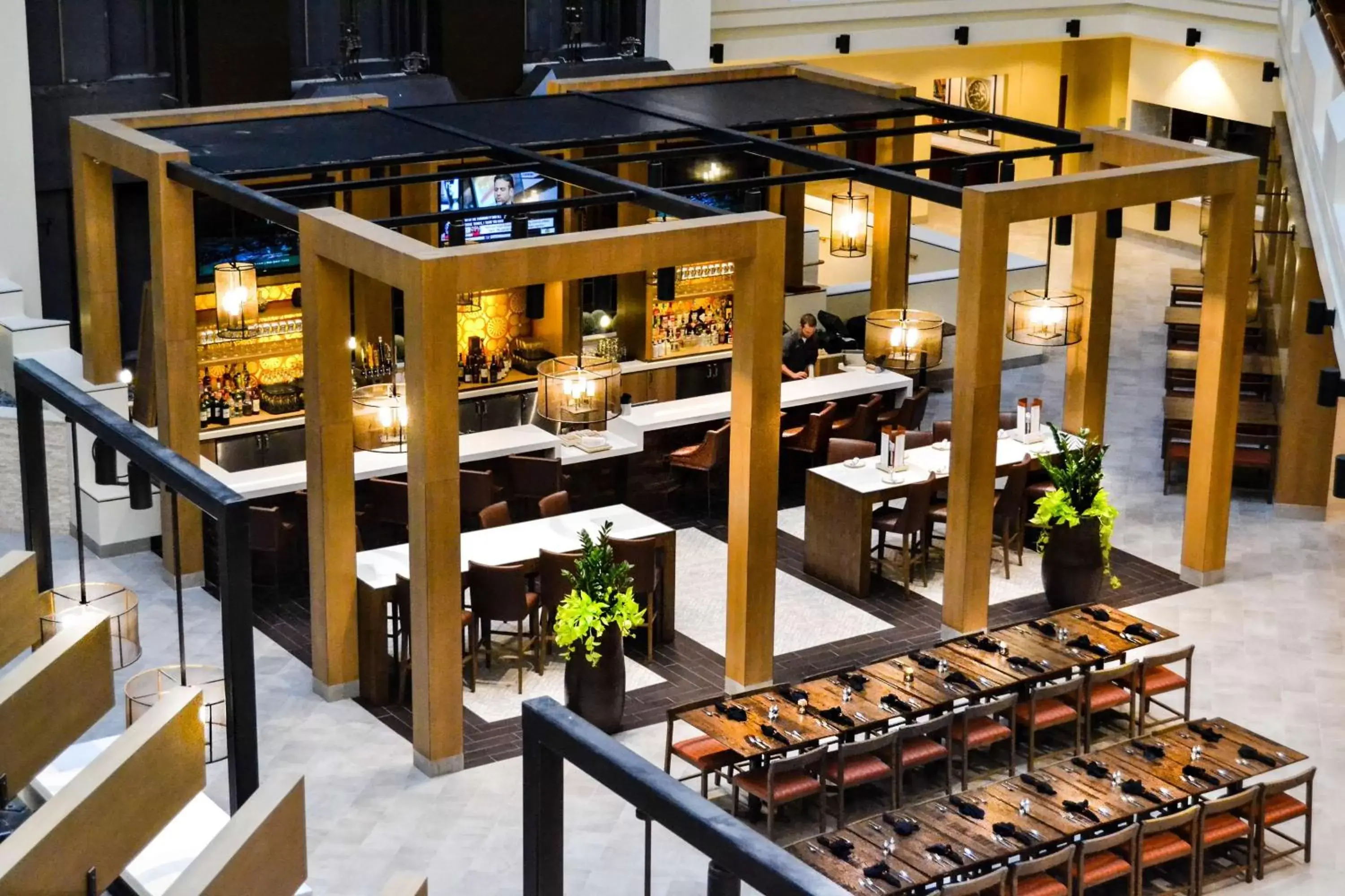 Lounge or bar in Embassy Suites by Hilton Austin Downtown South Congress