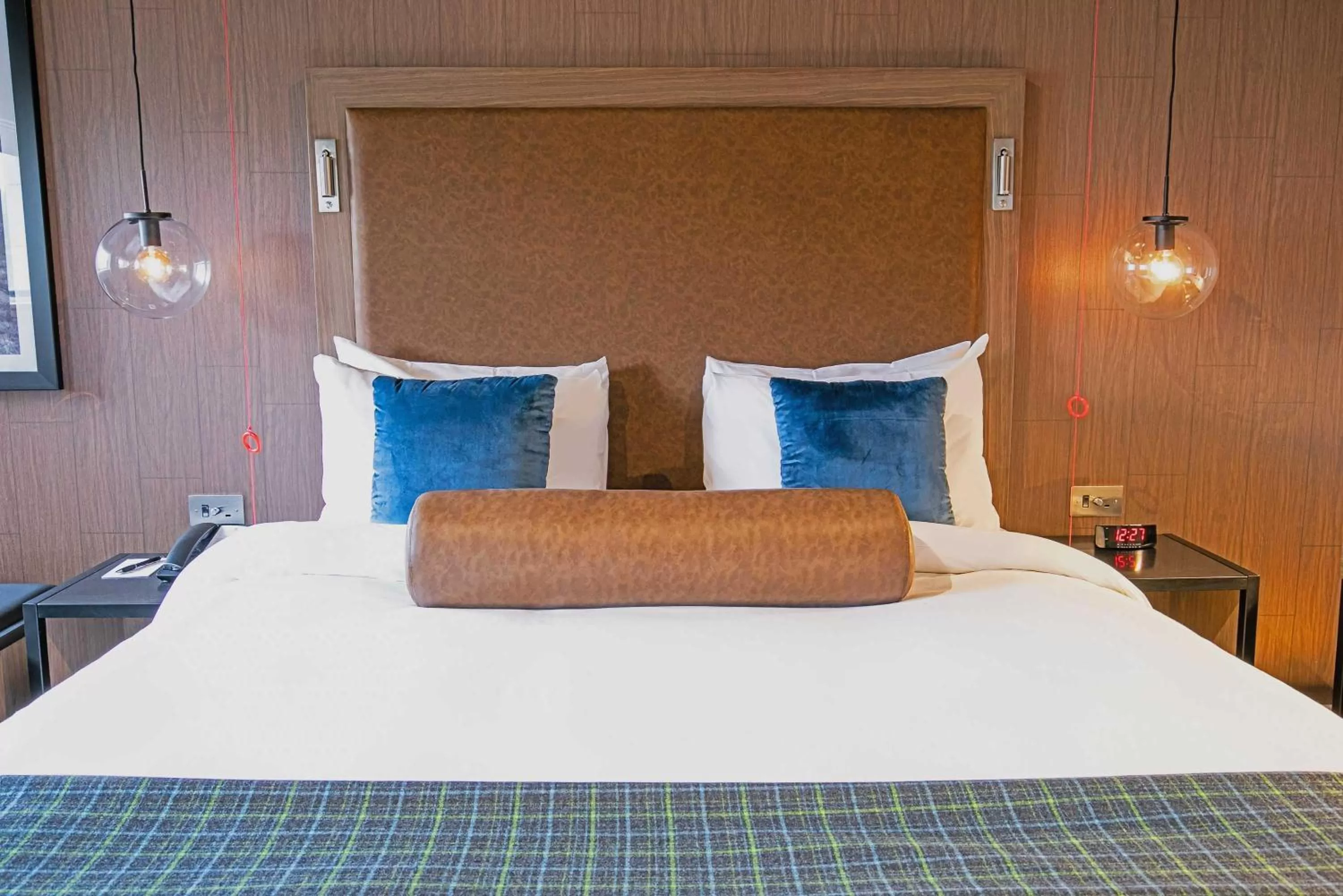 Photo of the whole room, Bed in Sandman Signature Aberdeen Hotel & Spa