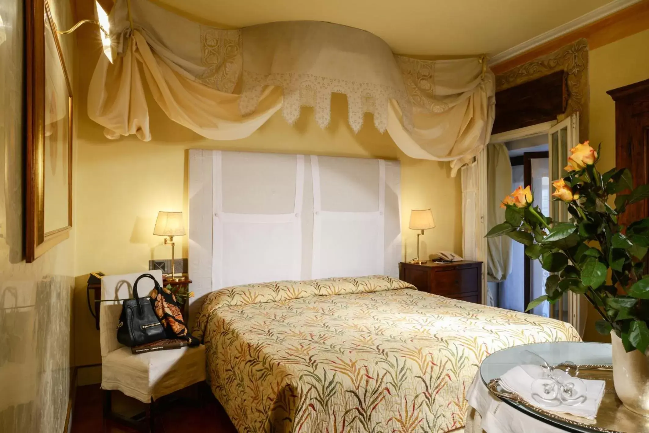 Bed in Hotel Gabbia D'Oro