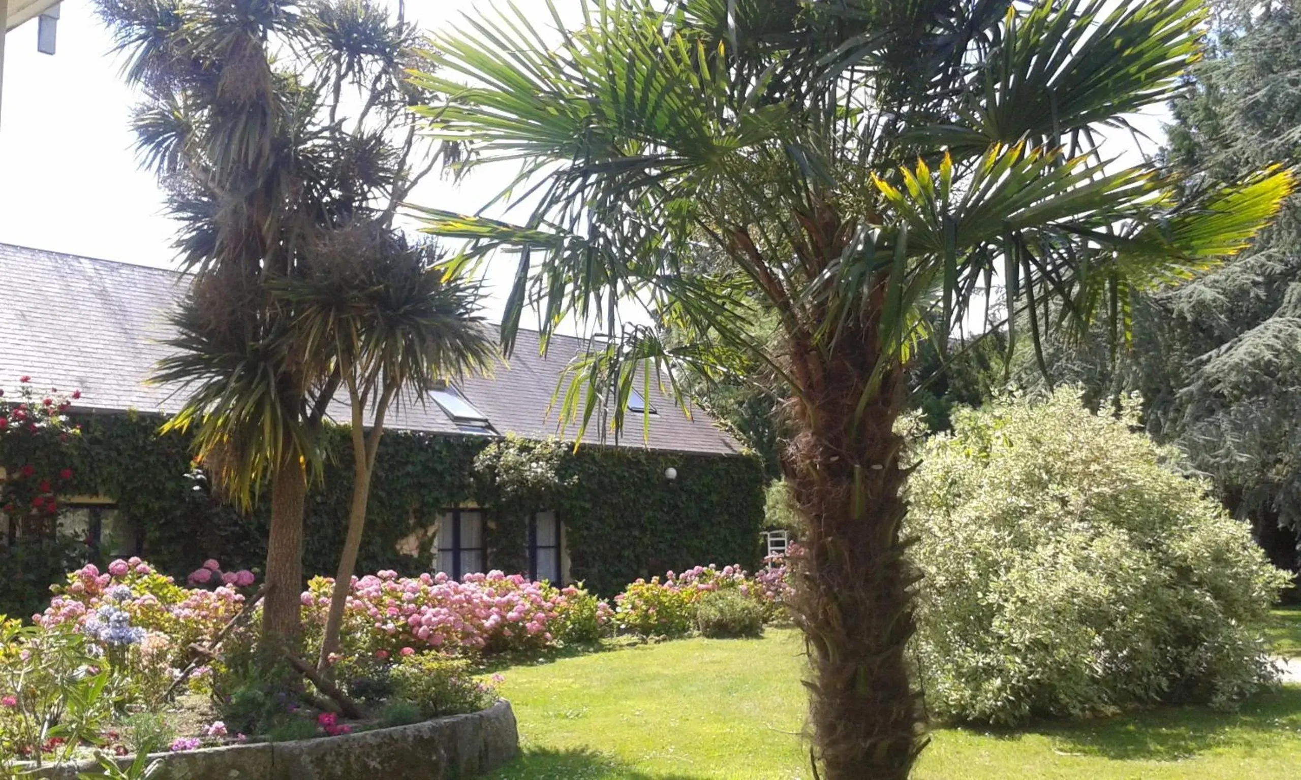 Facade/entrance, Garden in La Demeure du Perron