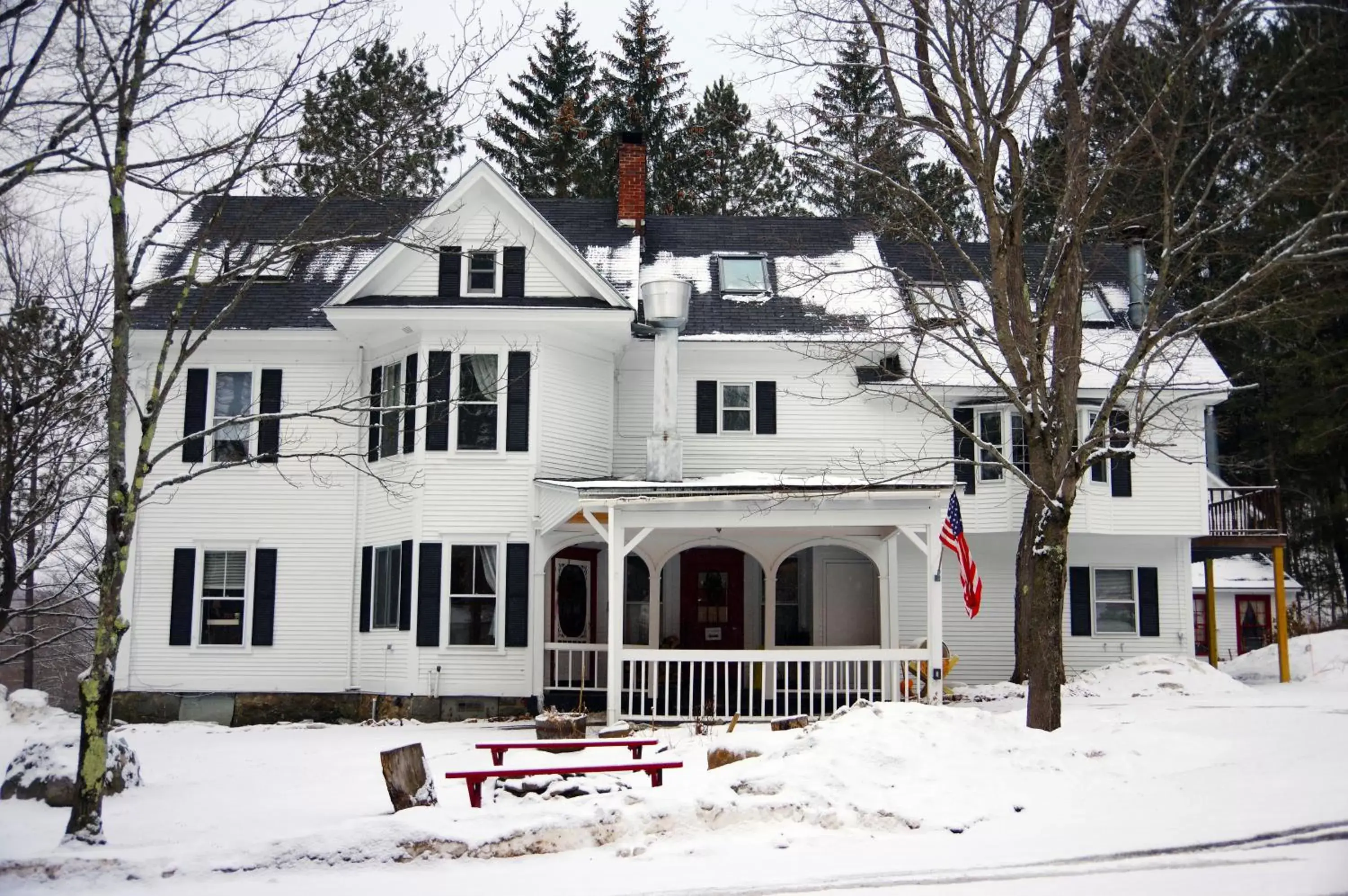 Facade/entrance, Winter in The Wilmington Inn