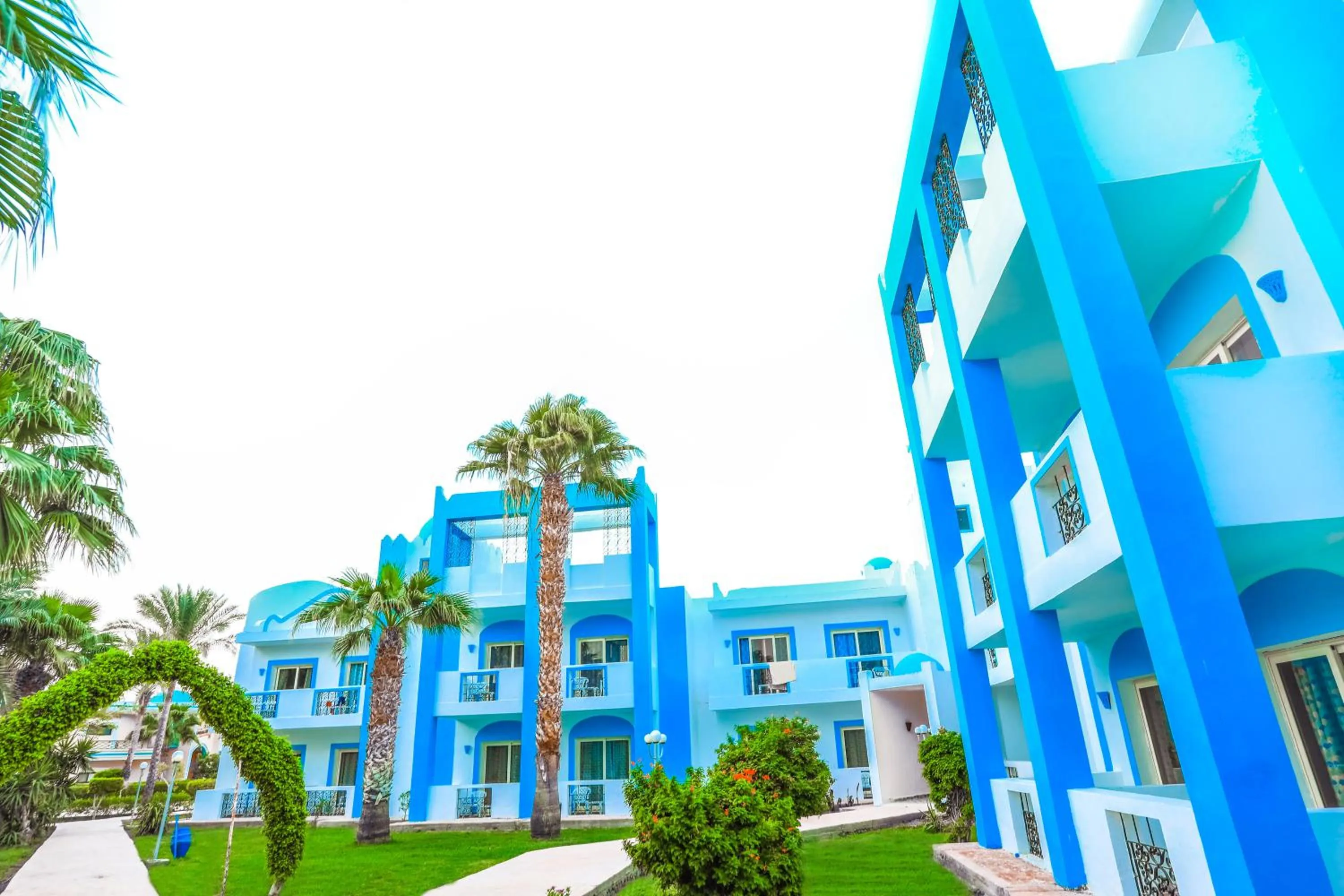Property building in Mirage Bay Resort & Aqua Park