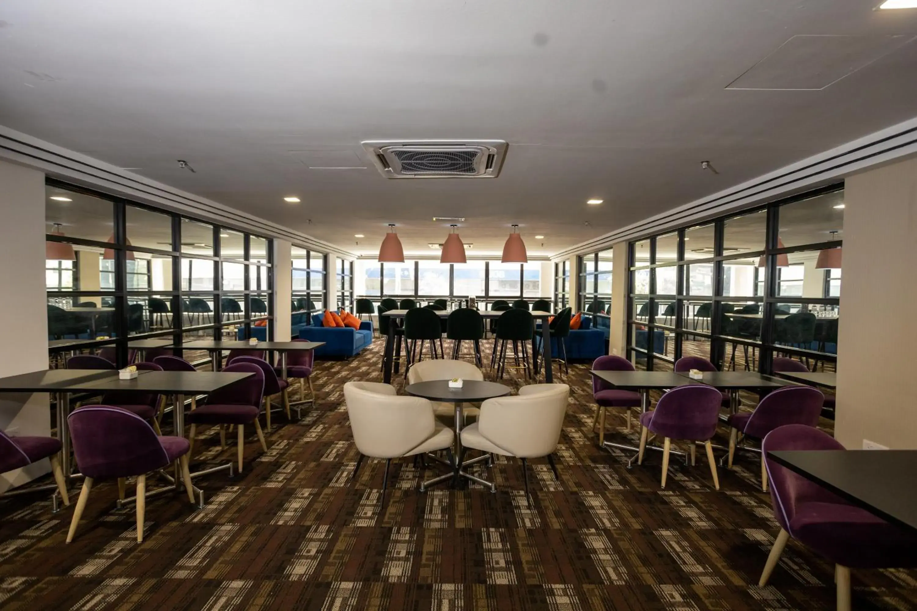 Lounge or bar, Lounge/Bar in Citrus Hotel Johor Bahru by Compass Hospitality
