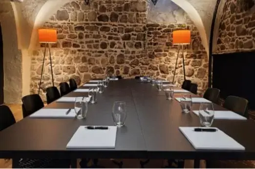 Meeting/conference room in Le Tonnelier