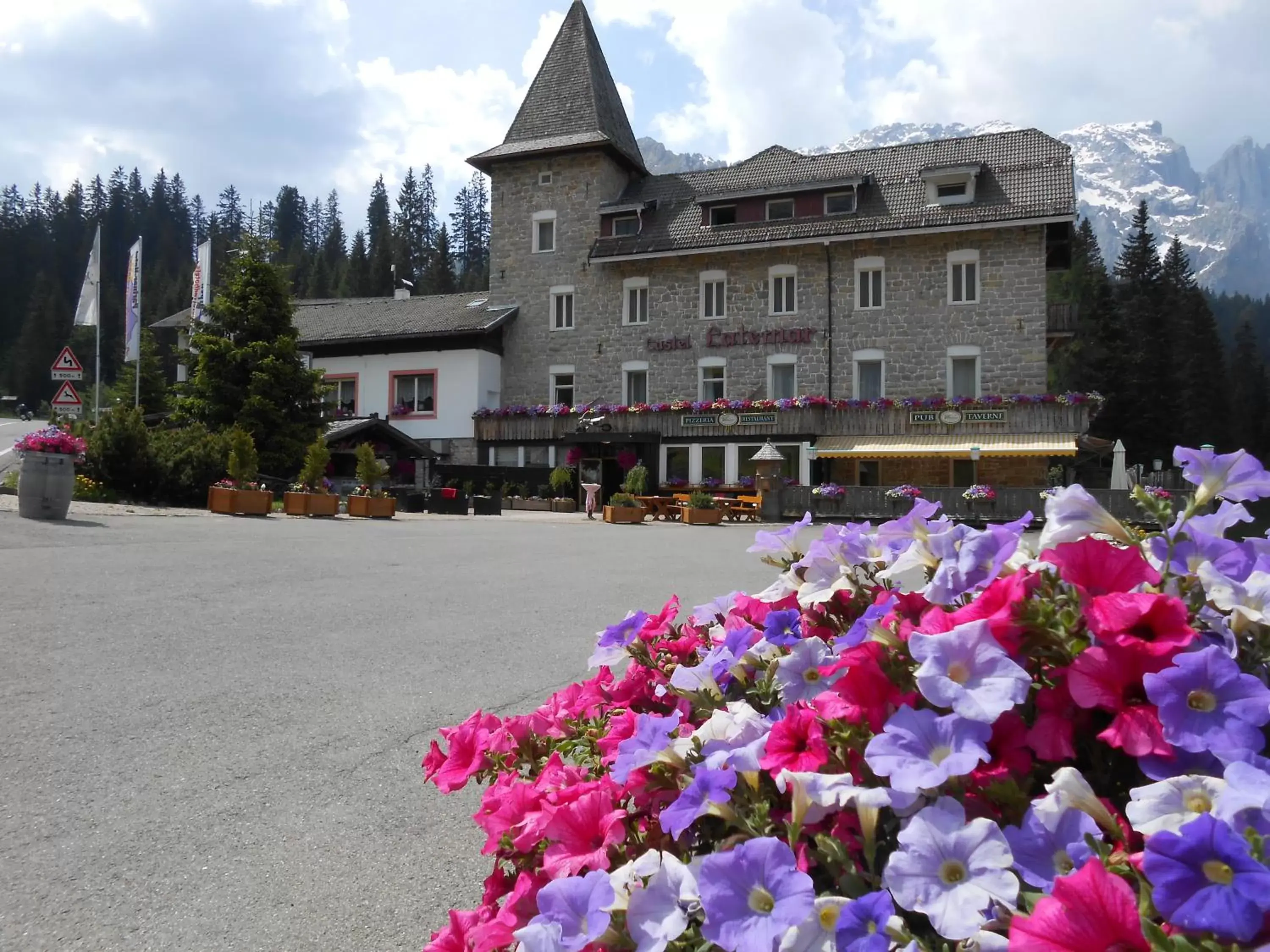 Facade/entrance, Property Building in Hotel Castel Latemar