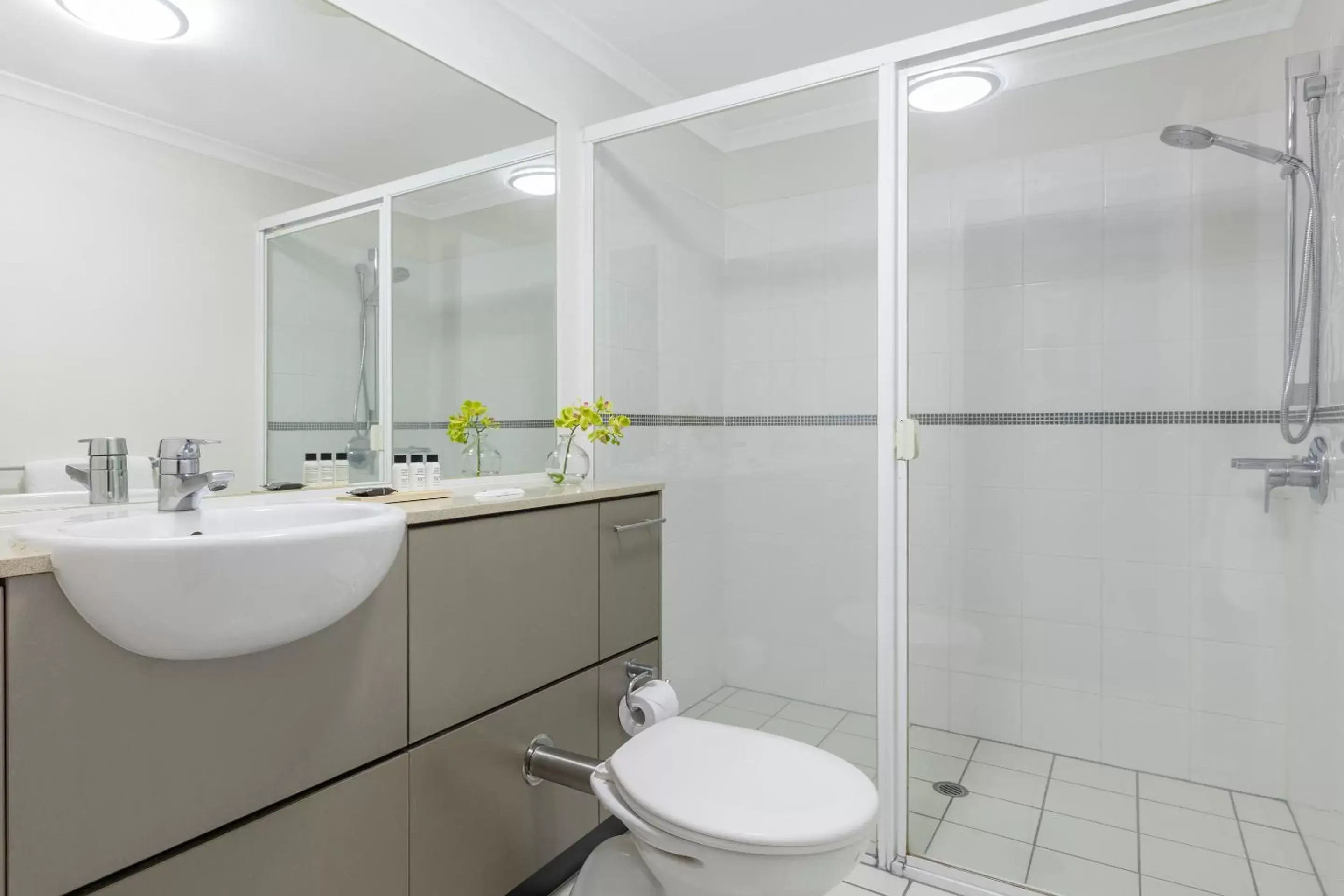 Toilet, Bathroom in iStay River City Brisbane