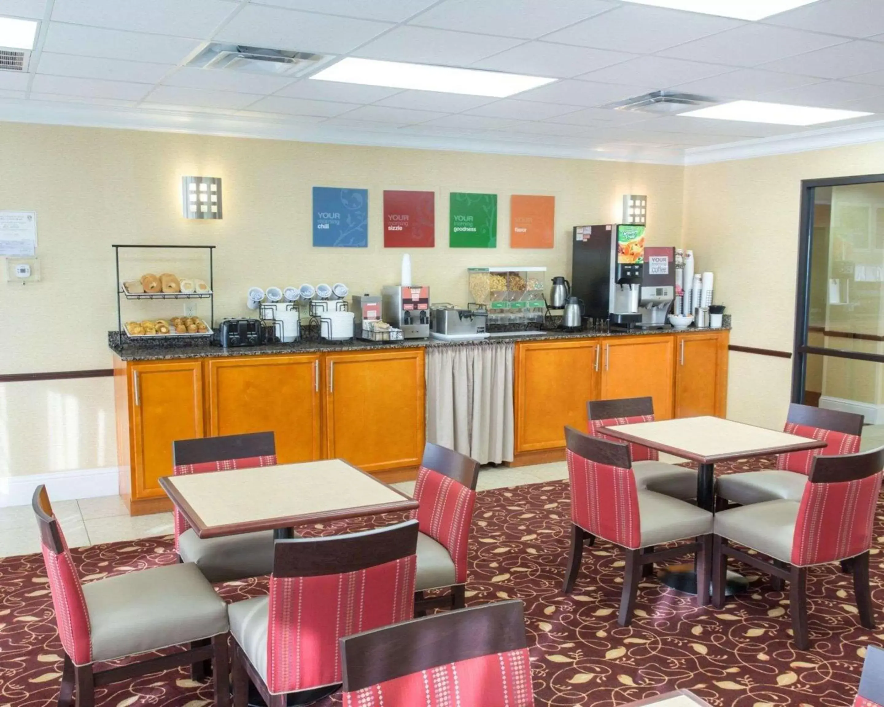 Restaurant/Places to Eat in Comfort Inn New Orleans Airport South