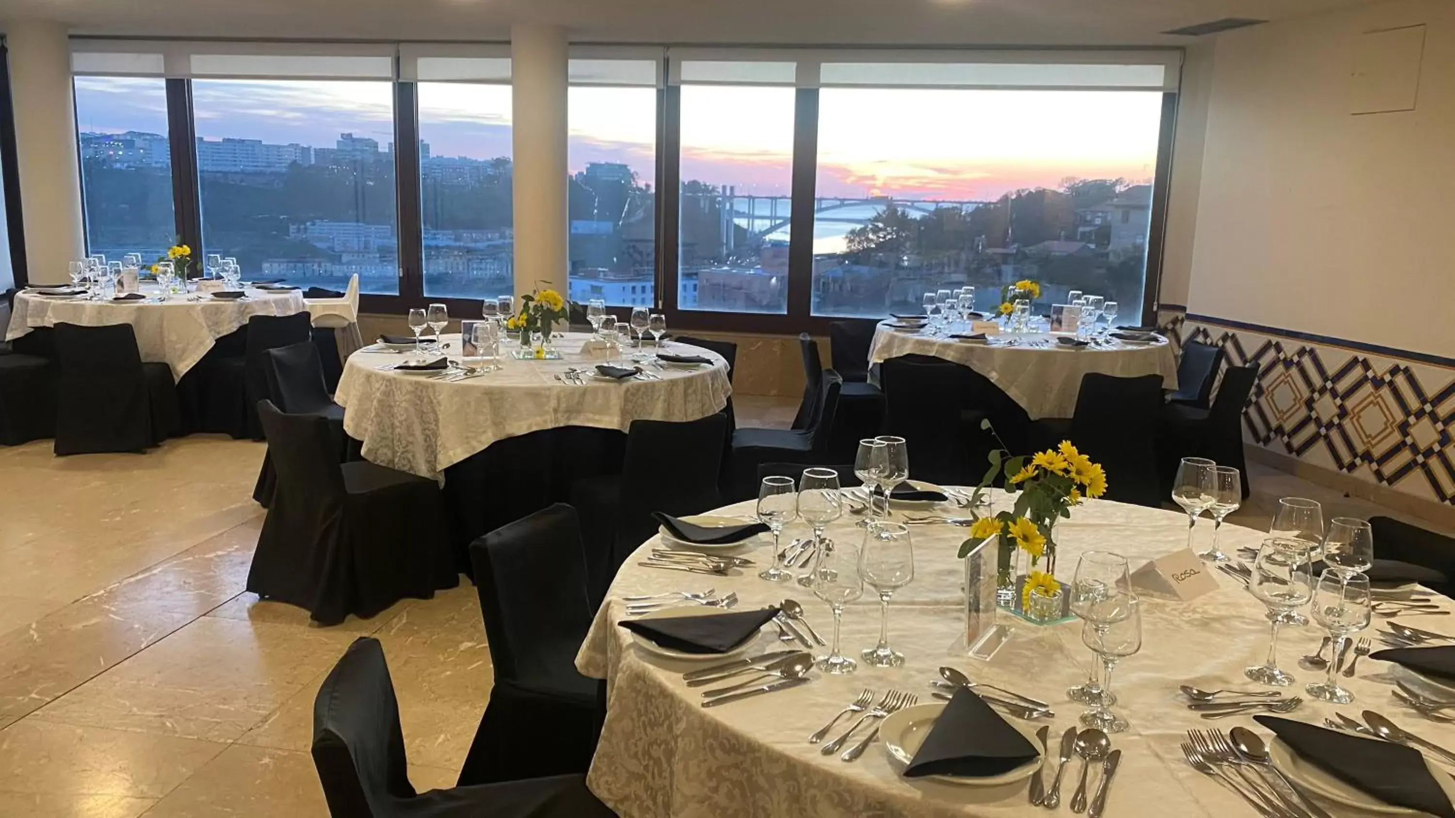 Dining area, Banquet Facilities in Vilar Oporto Hotel