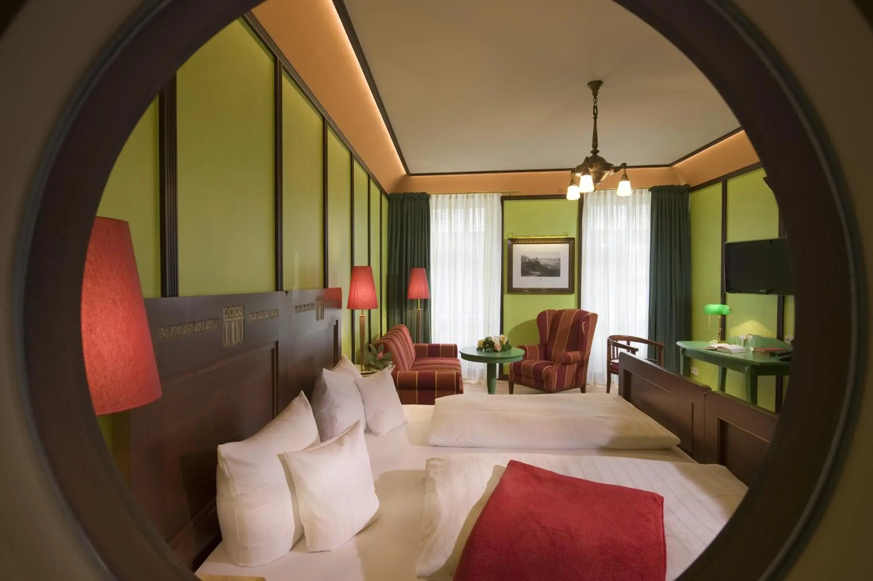 Photo of the whole room, Bed in Romantik Jugendstilhotel Bellevue