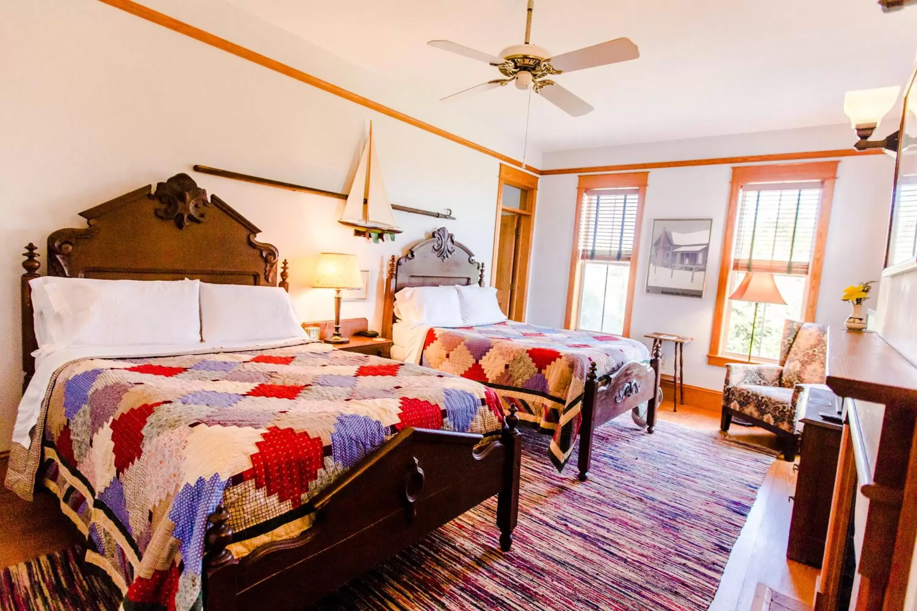 Deluxe Double Room with Side Sea View in Roanoke Island Inn