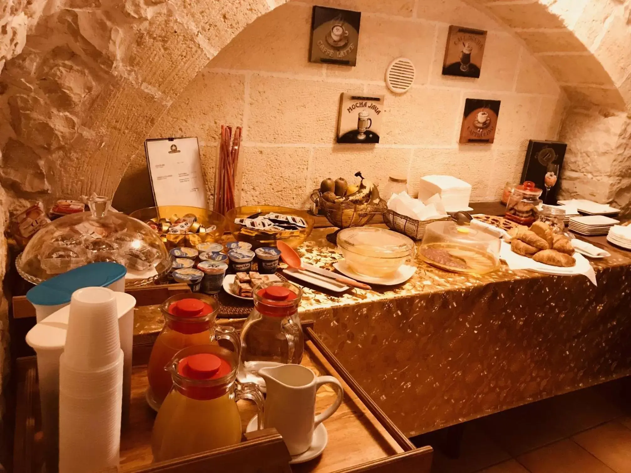 Breakfast in Albergo Tripoli B&B Affittacamere