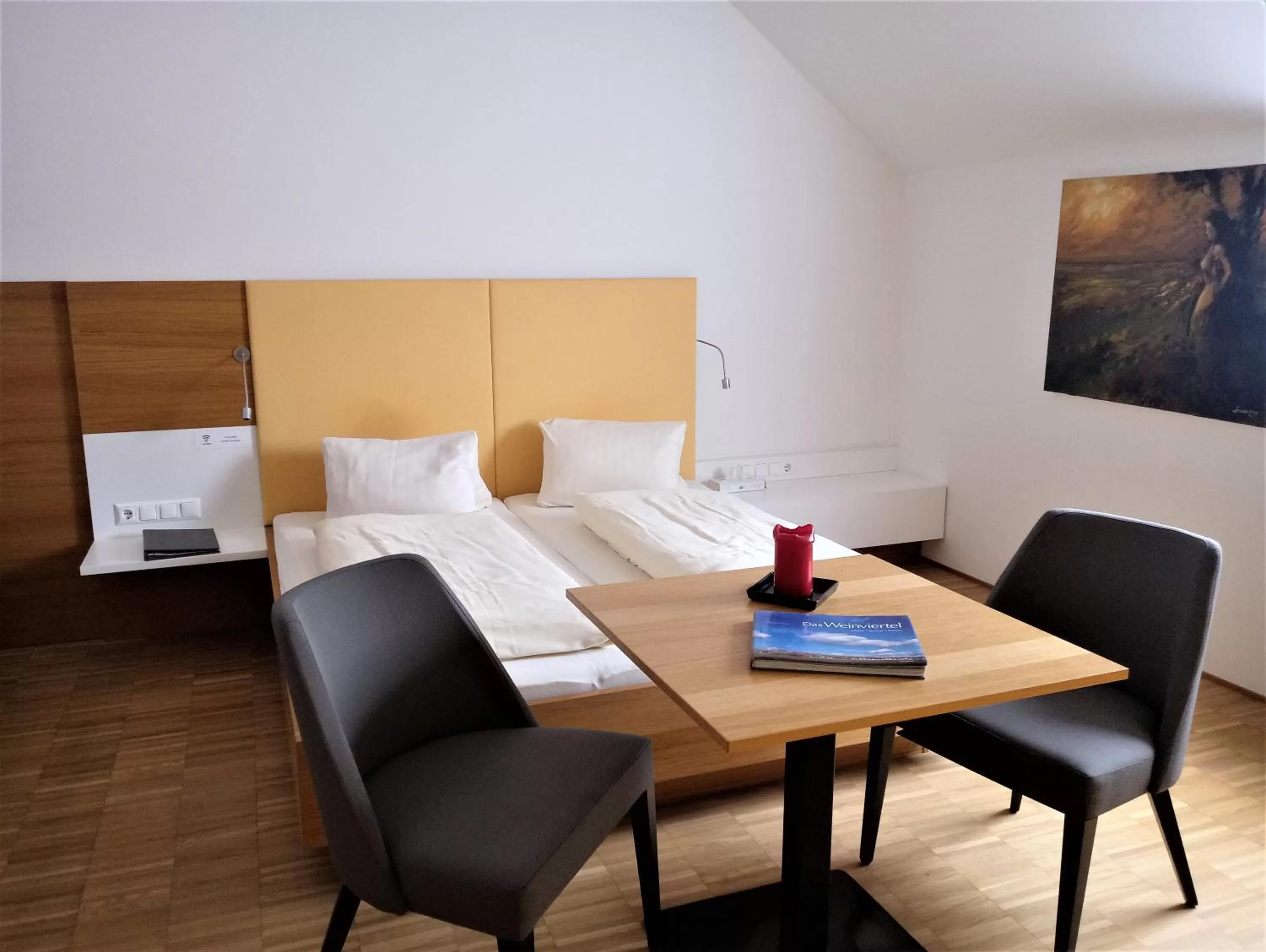 Bed in Hotel Eisenhuthaus