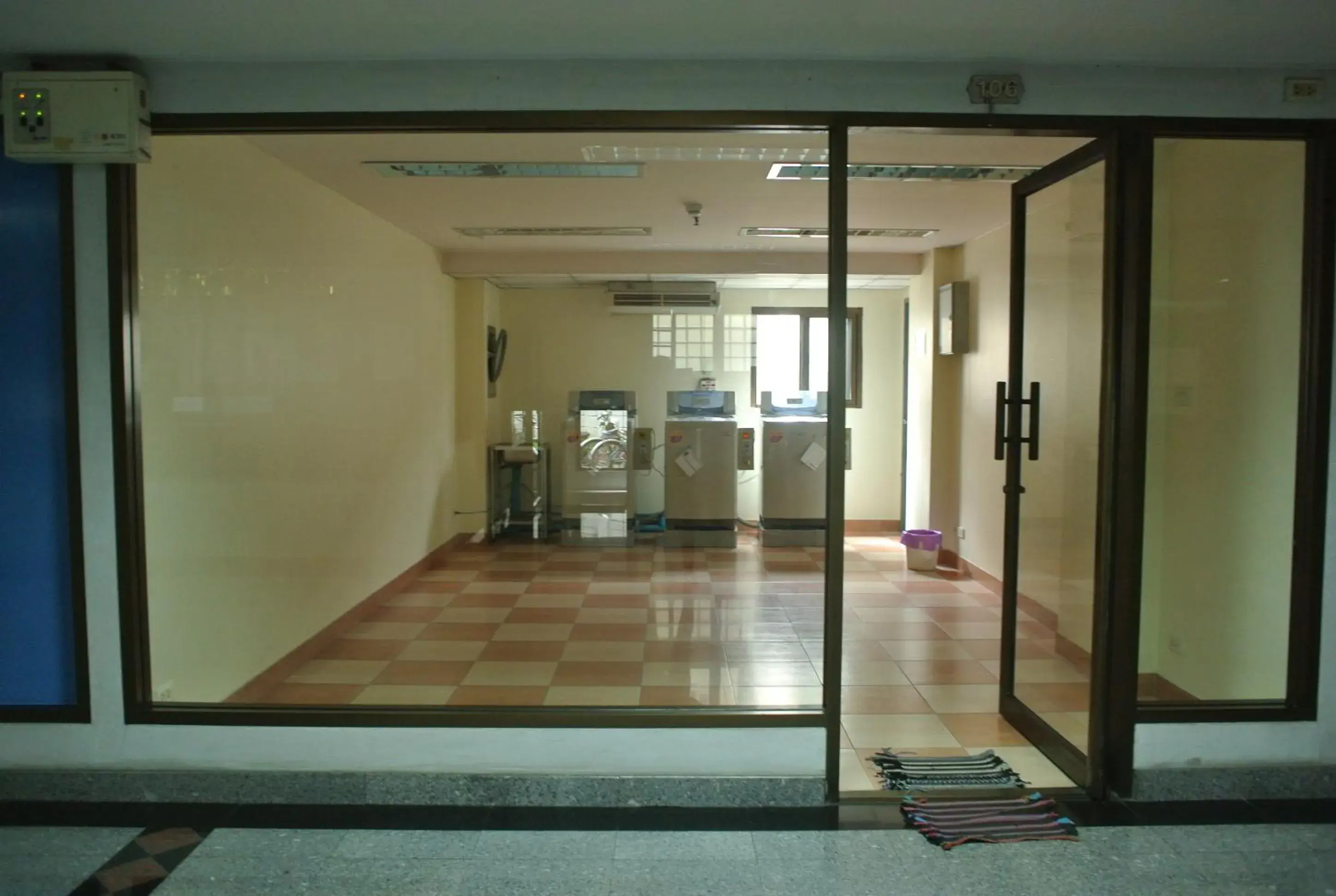 Area and facilities in S.K. Residence