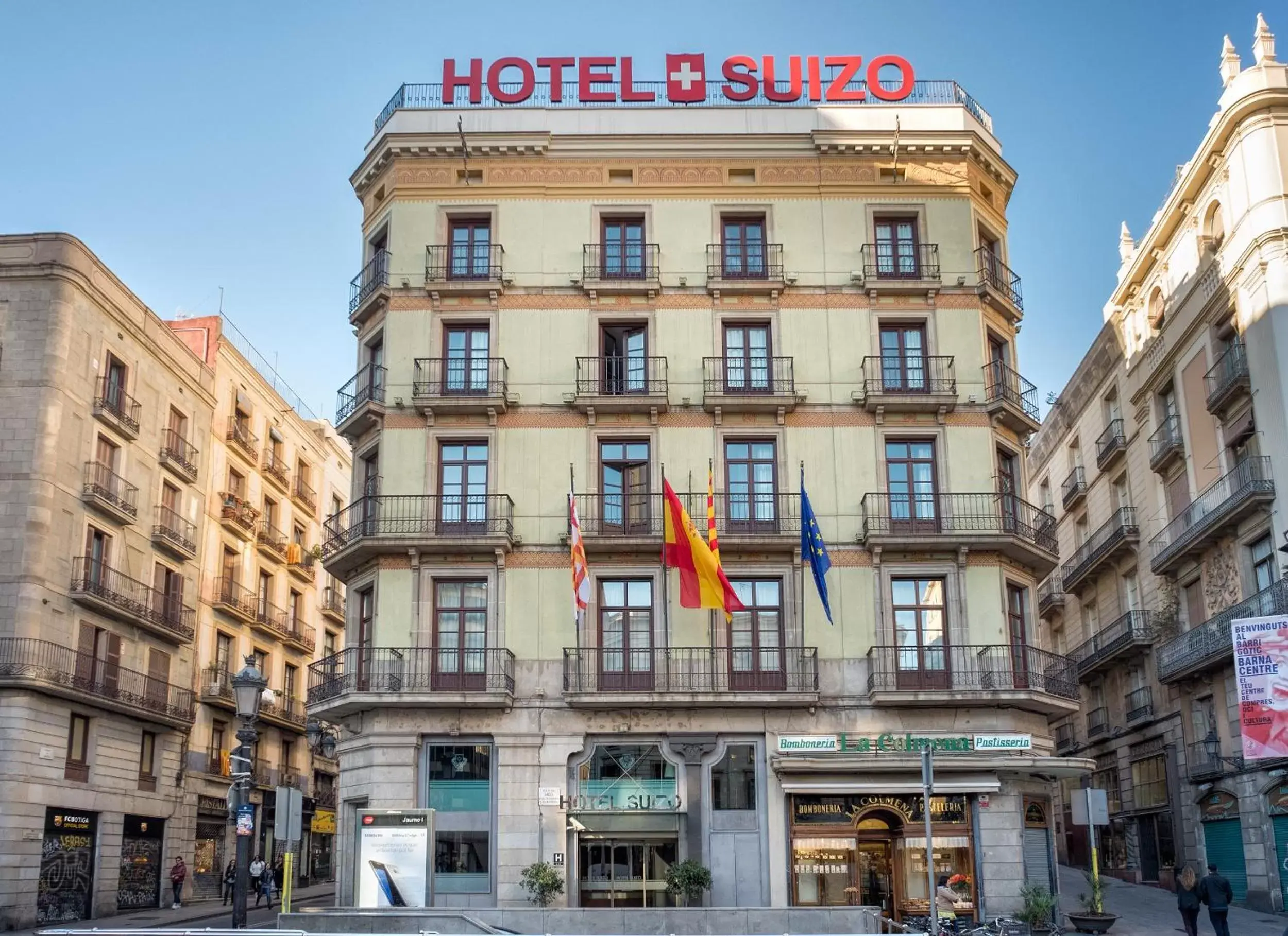 Property Building in Hotel Suizo